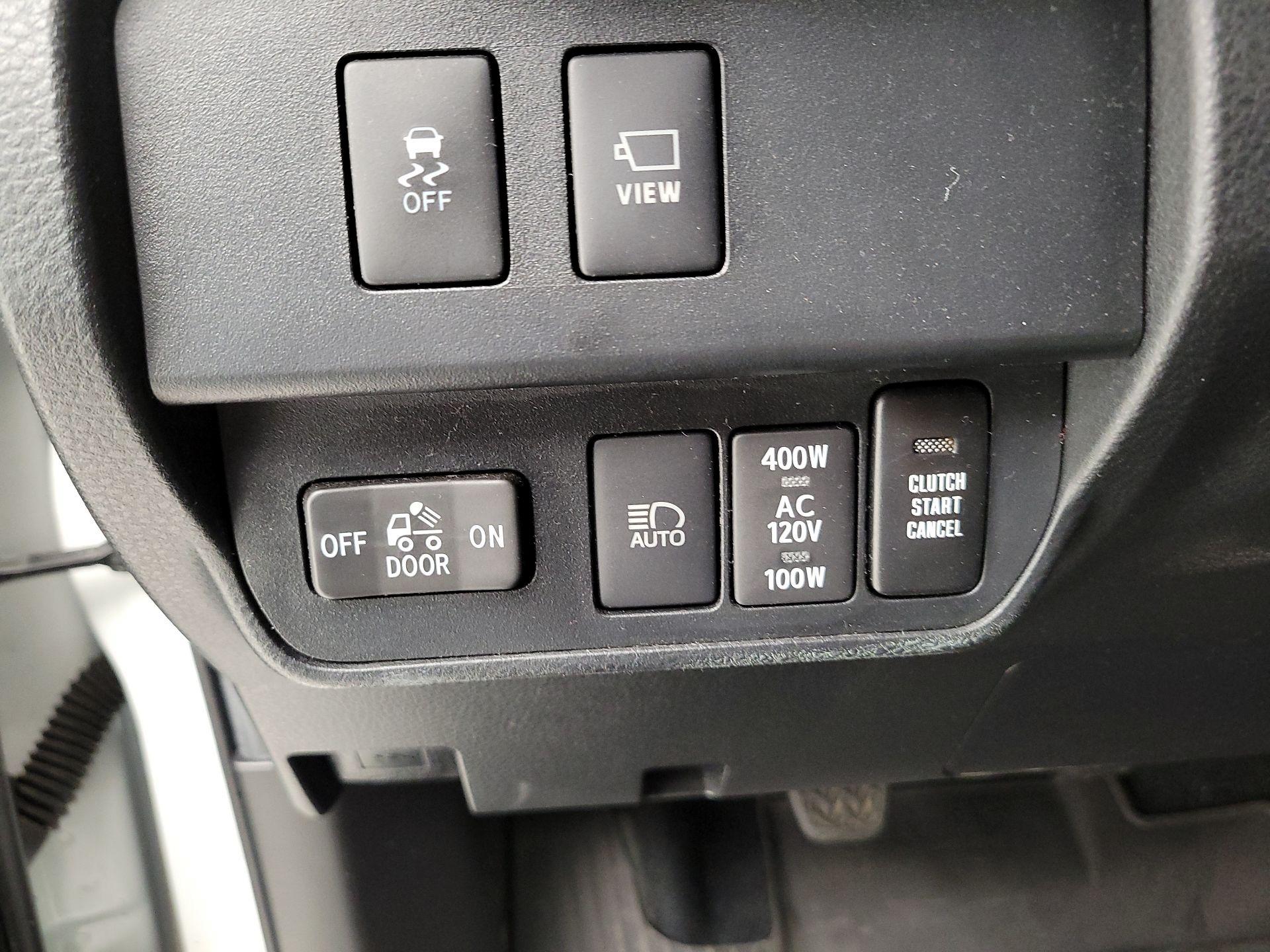 Thumbnail: 2023 Toyota Tacoma - 13