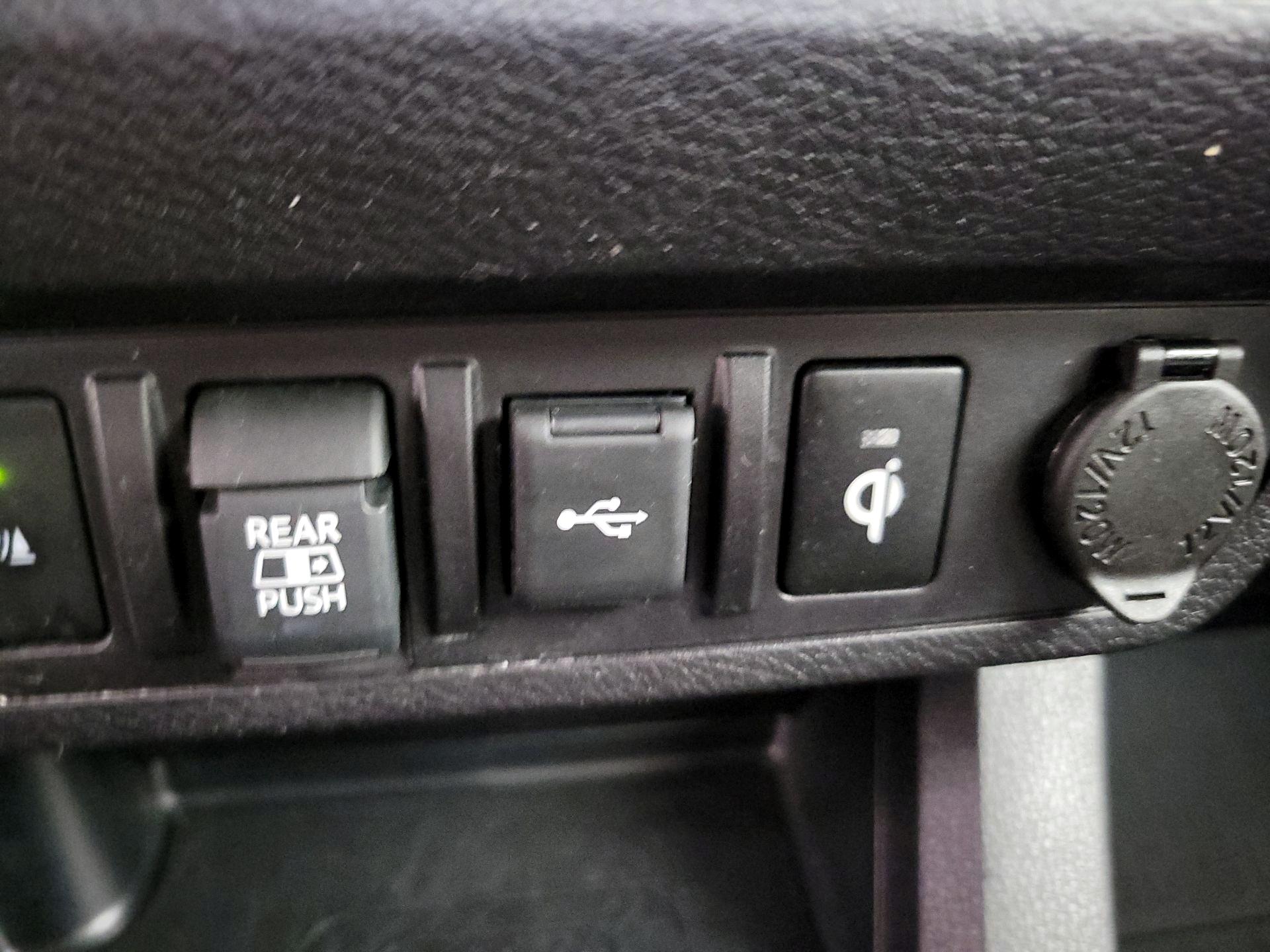 Thumbnail: 2023 Toyota Tacoma - 18