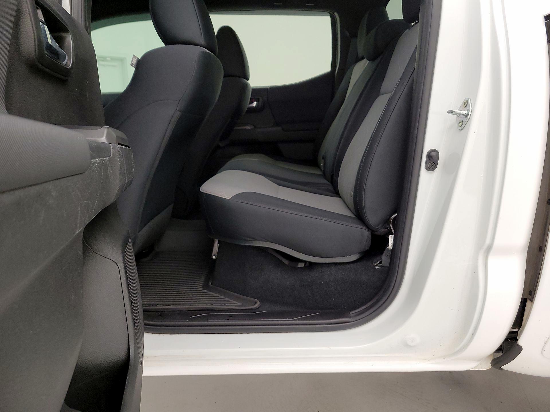 Thumbnail: 2023 Toyota Tacoma - 19