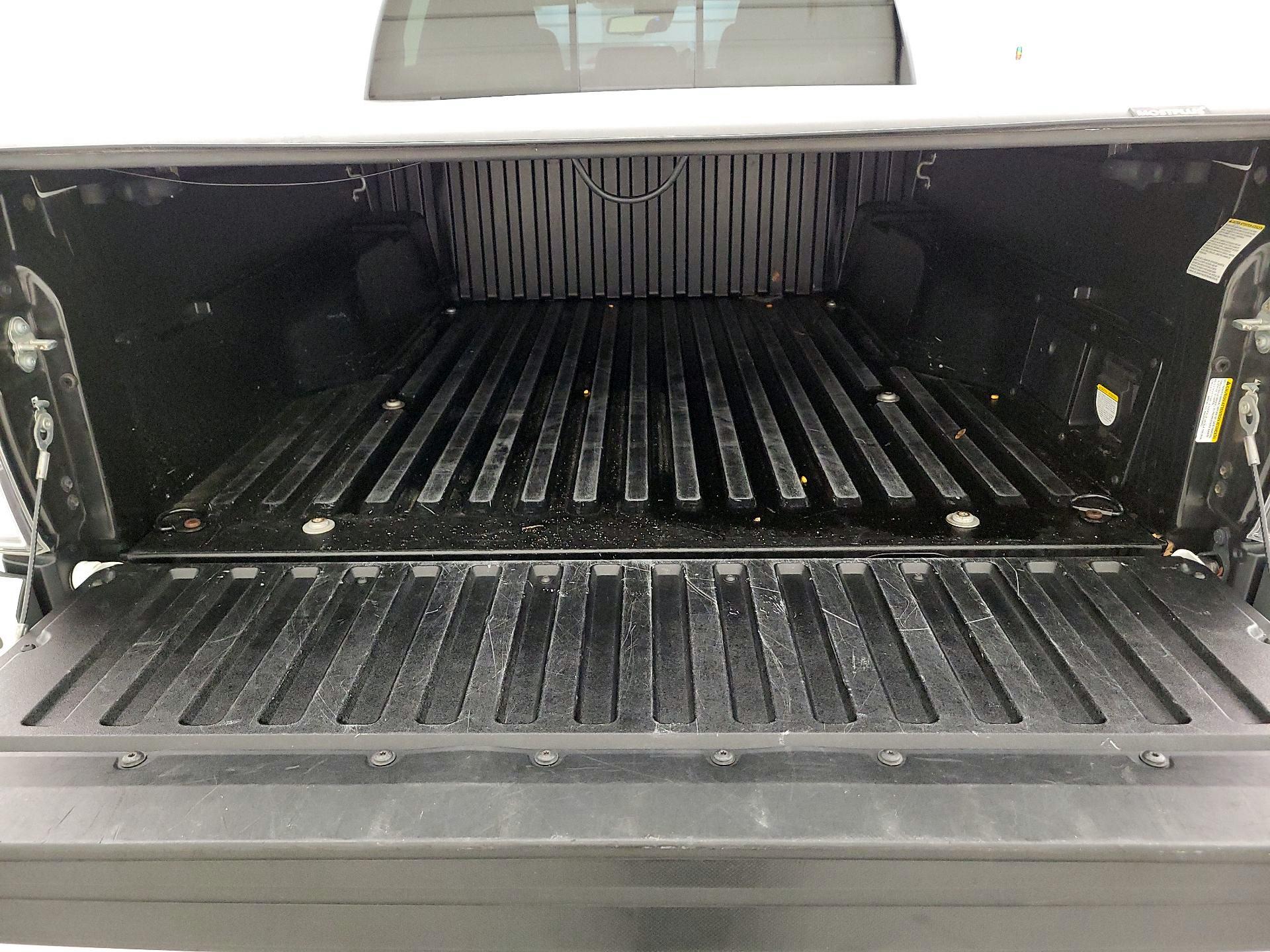 Thumbnail: 2023 Toyota Tacoma - 20