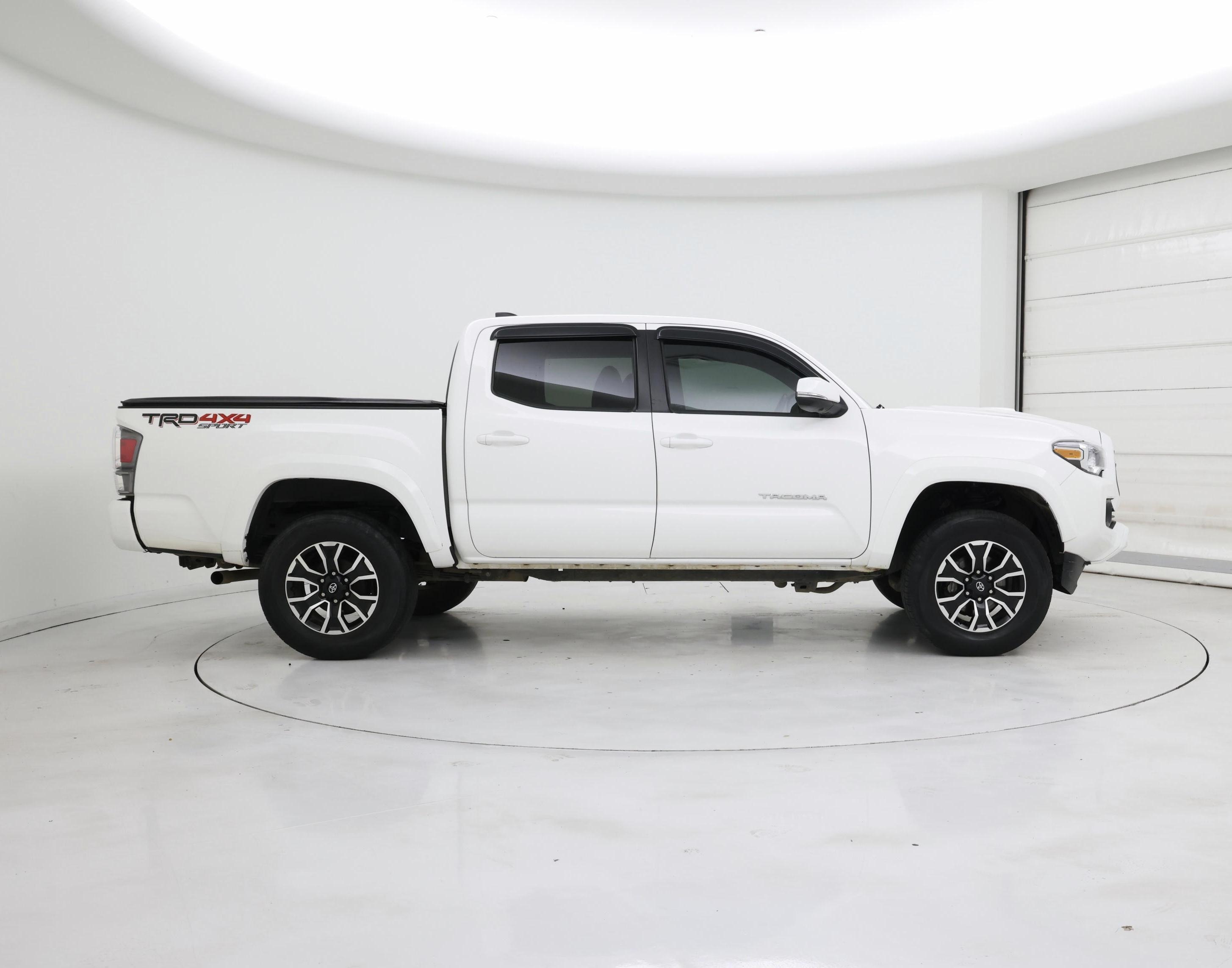 Thumbnail: 2023 Toyota Tacoma - 7