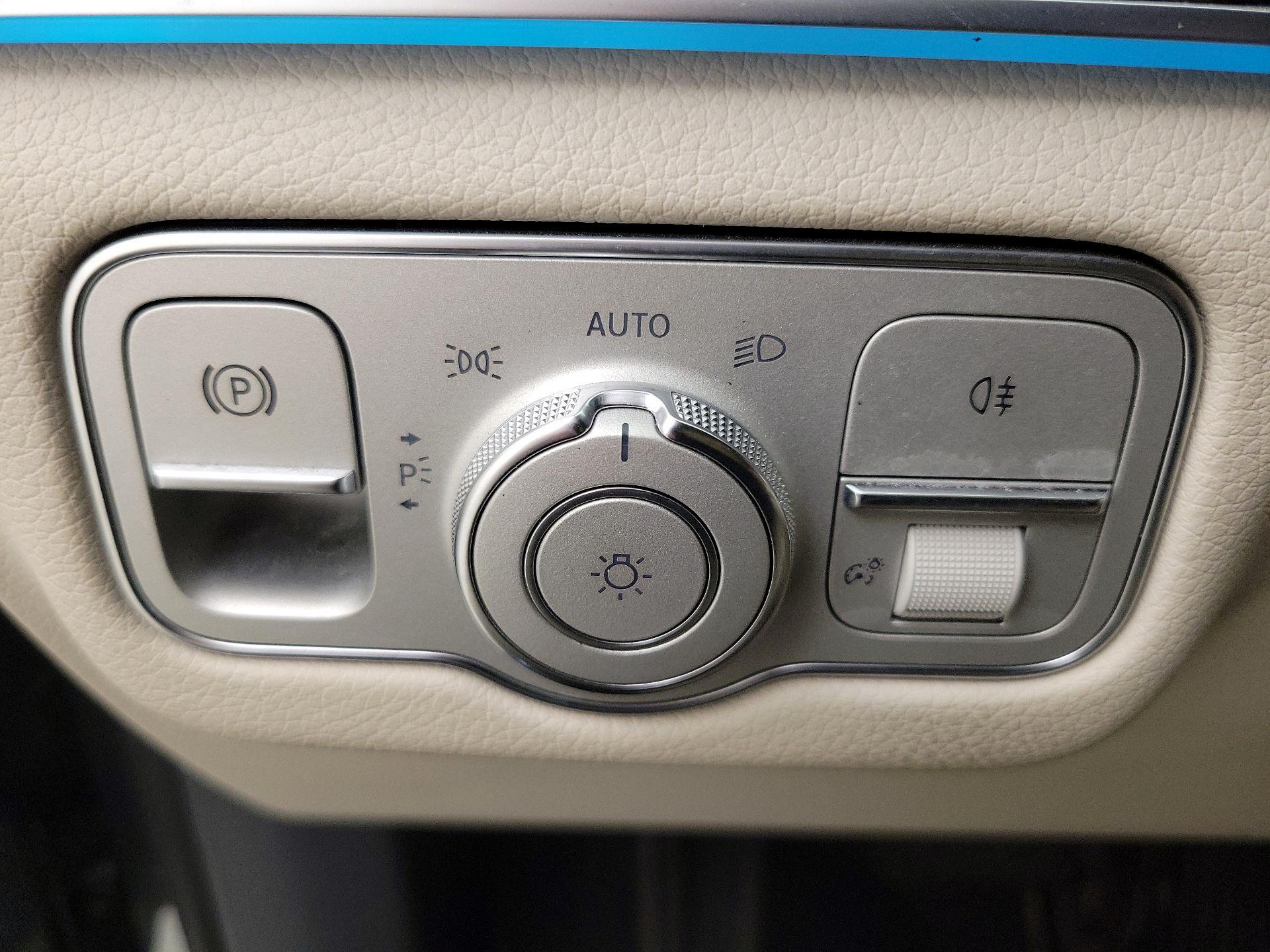 Thumbnail: 2020 Mercedes-Benz GLE - 13