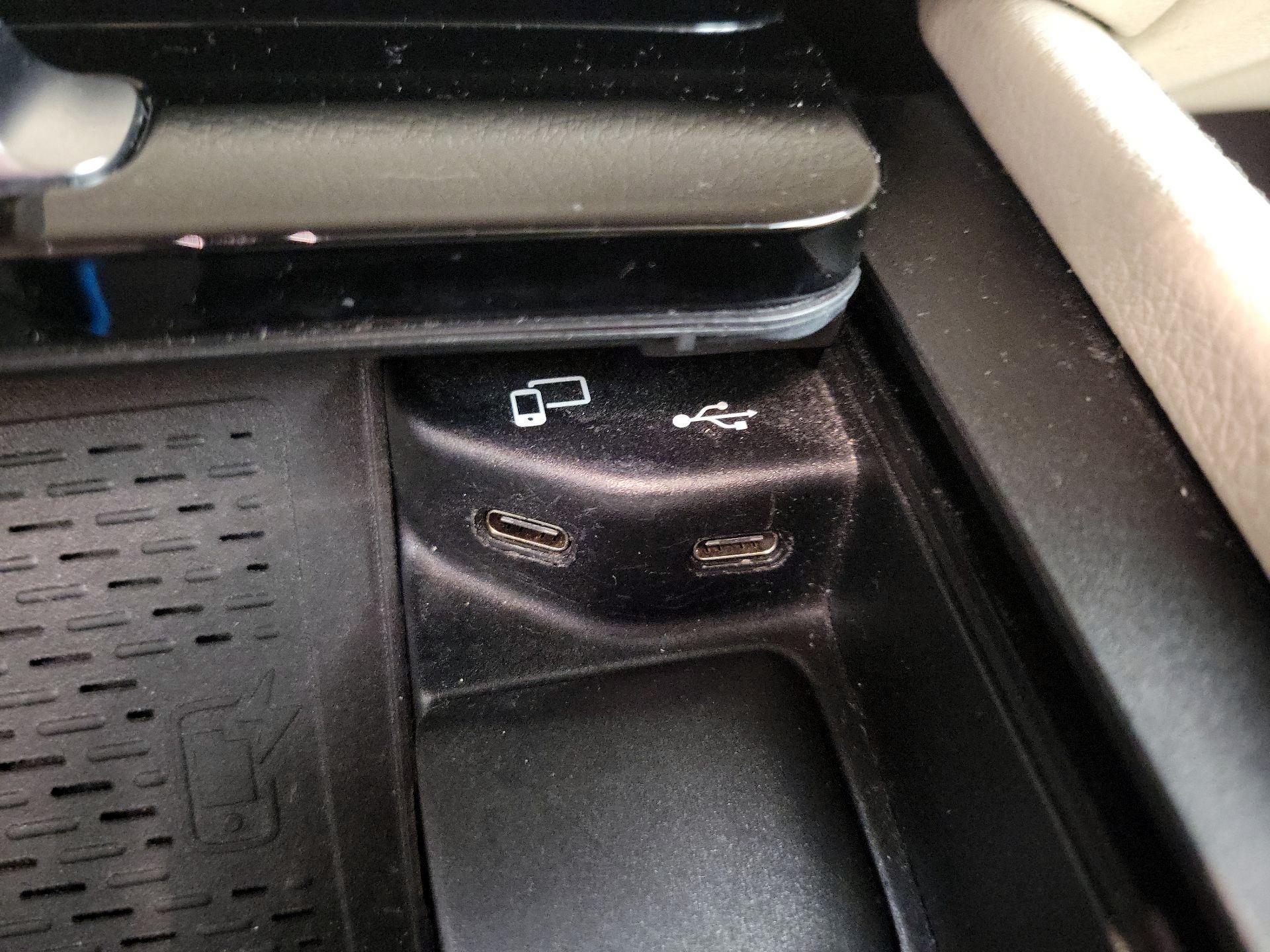 Thumbnail: 2020 Mercedes-Benz GLE - 19