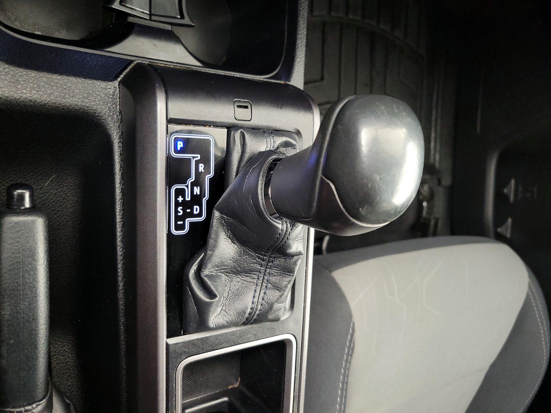 Thumbnail: 2021 Toyota Tacoma - 17