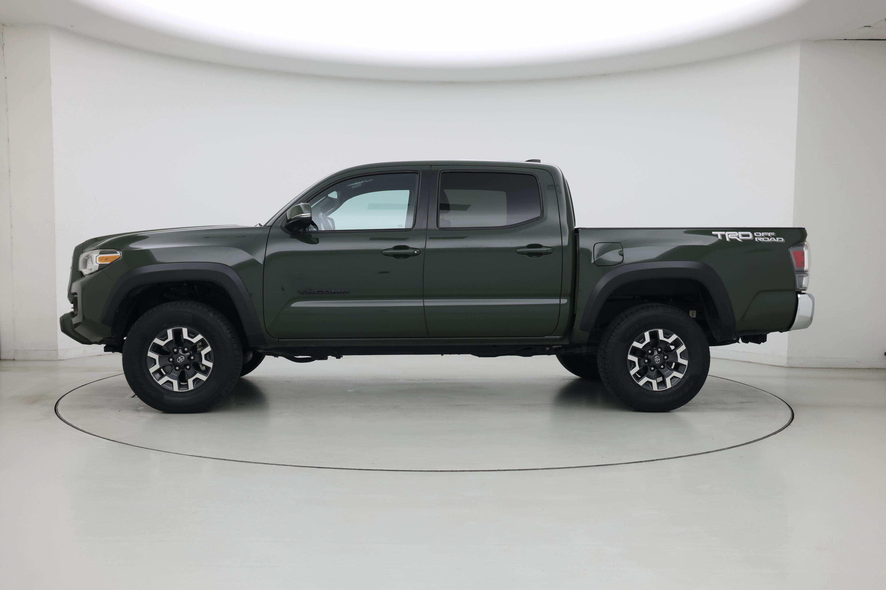 Thumbnail: 2021 Toyota Tacoma - 3