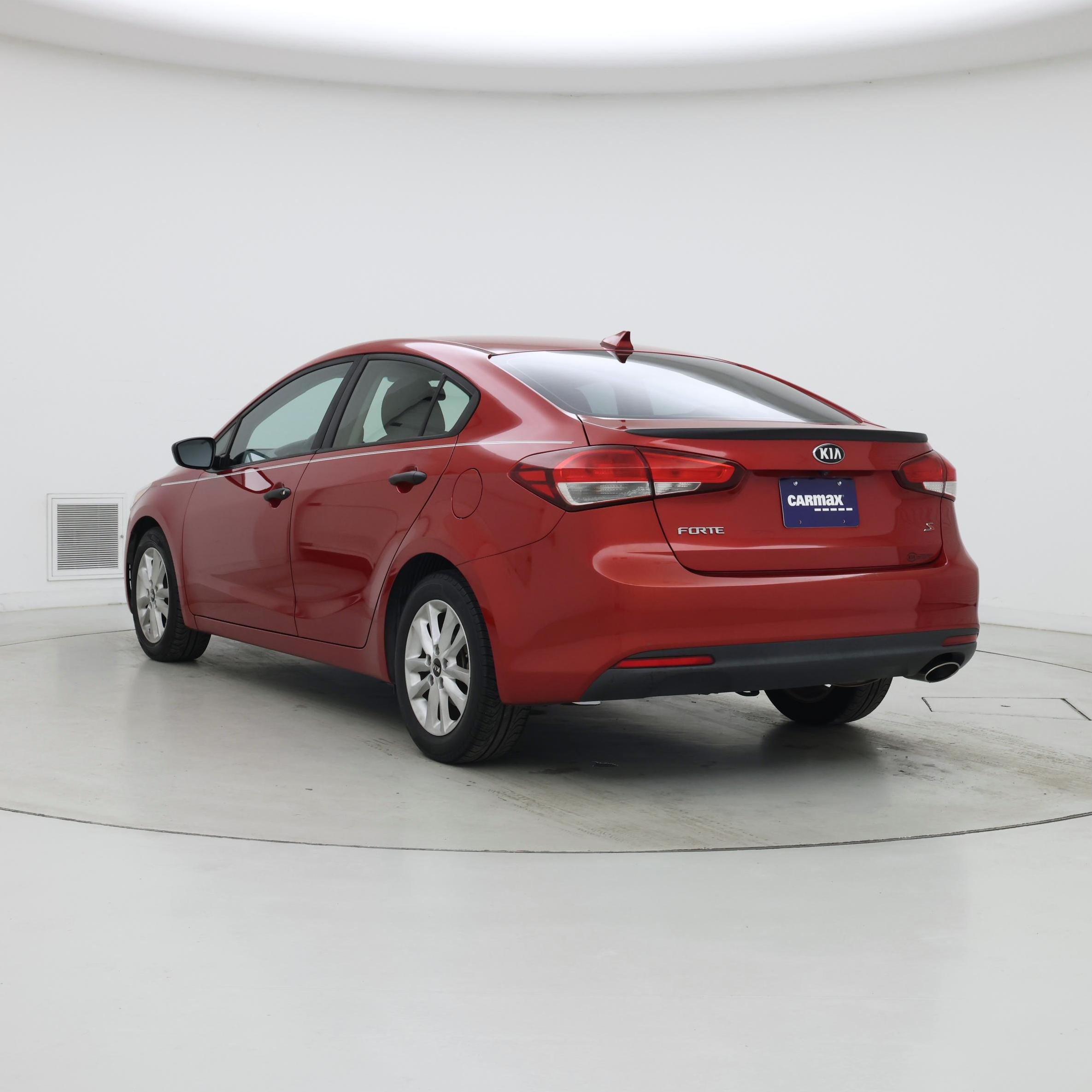 Thumbnail: 2017 Kia Forte - 2