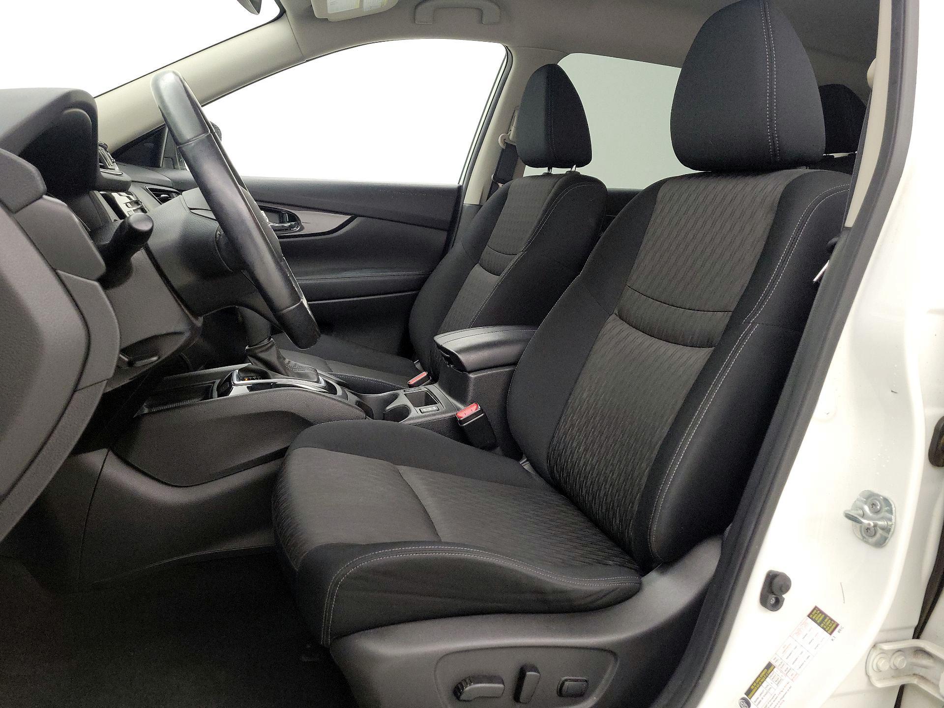 Thumbnail: 2018 Nissan Rogue - 11