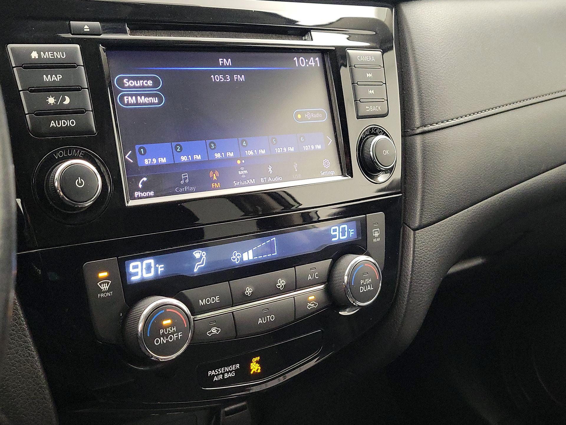 Thumbnail: 2018 Nissan Rogue - 16