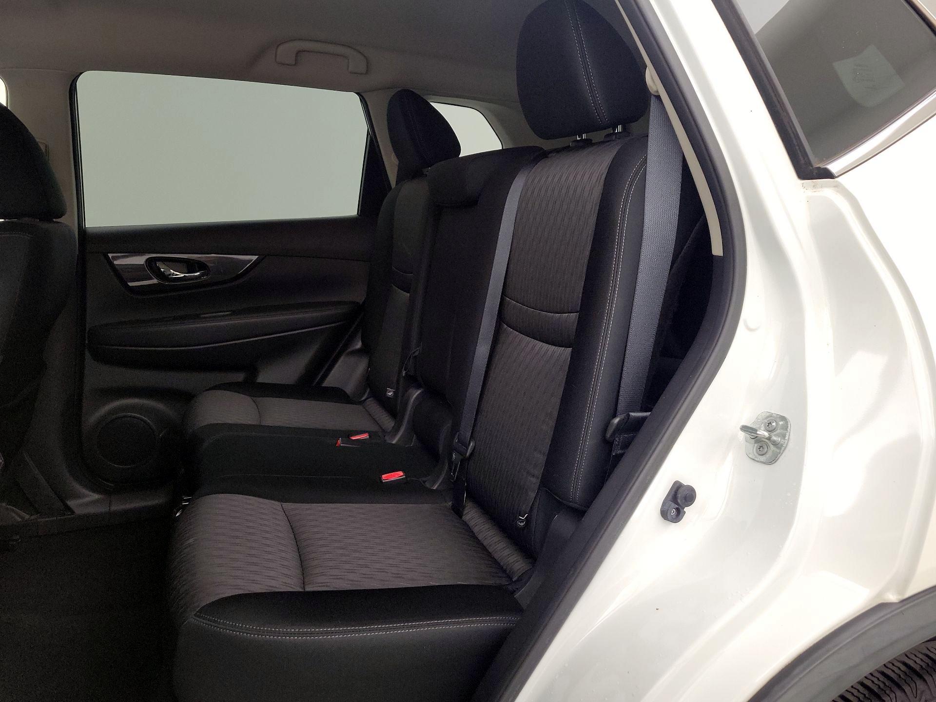 Thumbnail: 2018 Nissan Rogue - 20