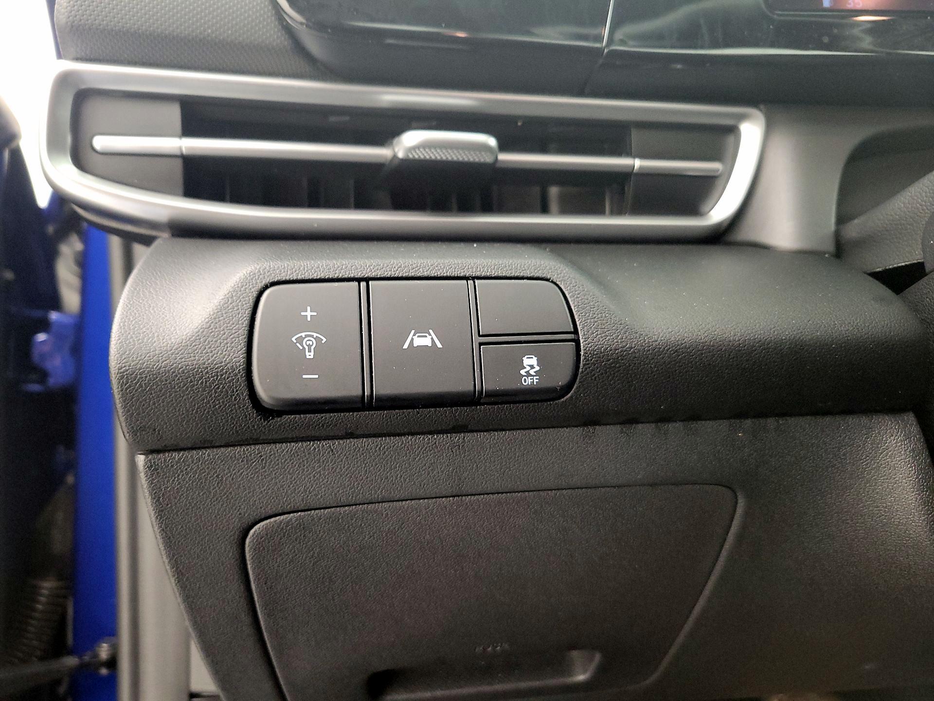 Thumbnail: 2022 Hyundai Elantra - 13