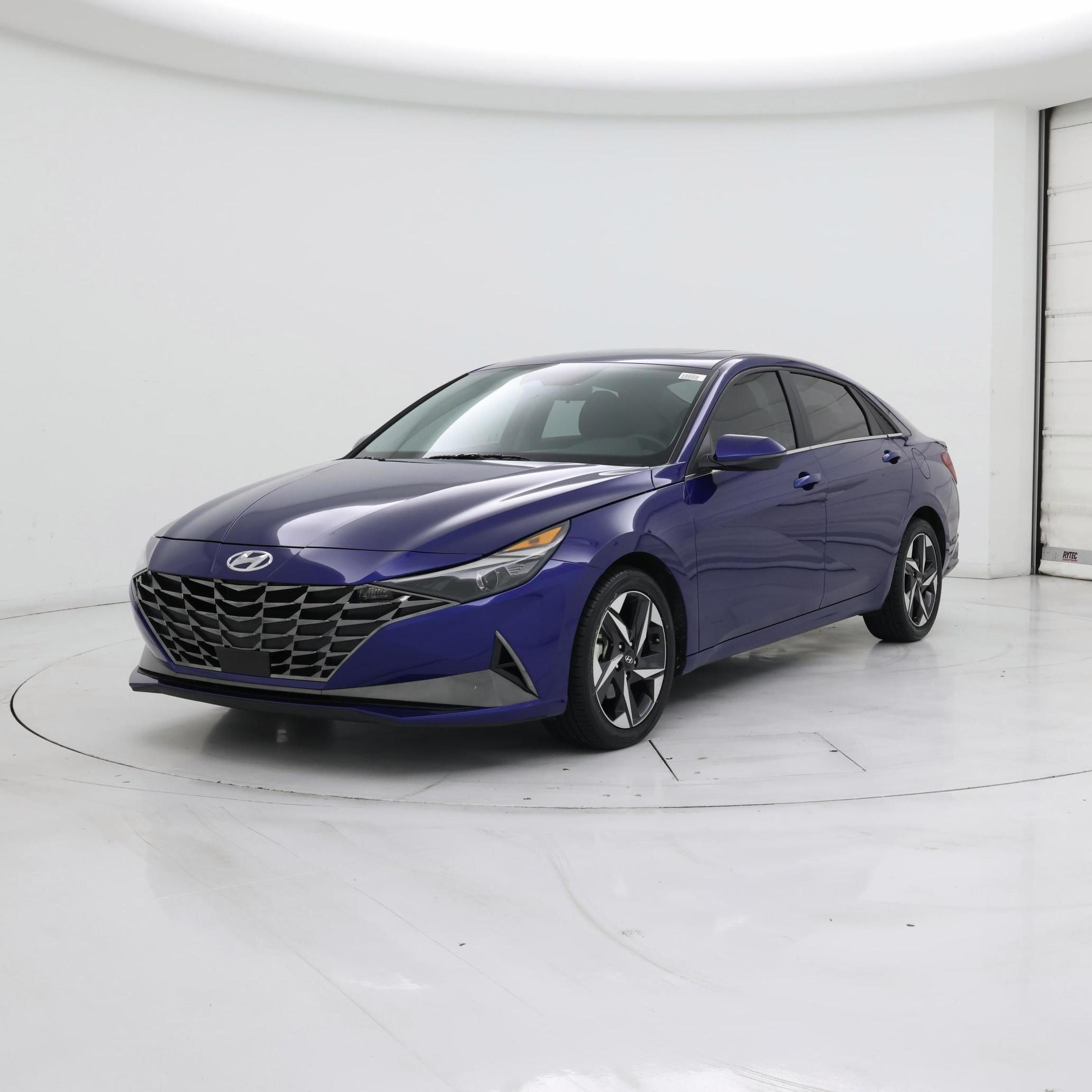 Thumbnail: 2022 Hyundai Elantra - 4