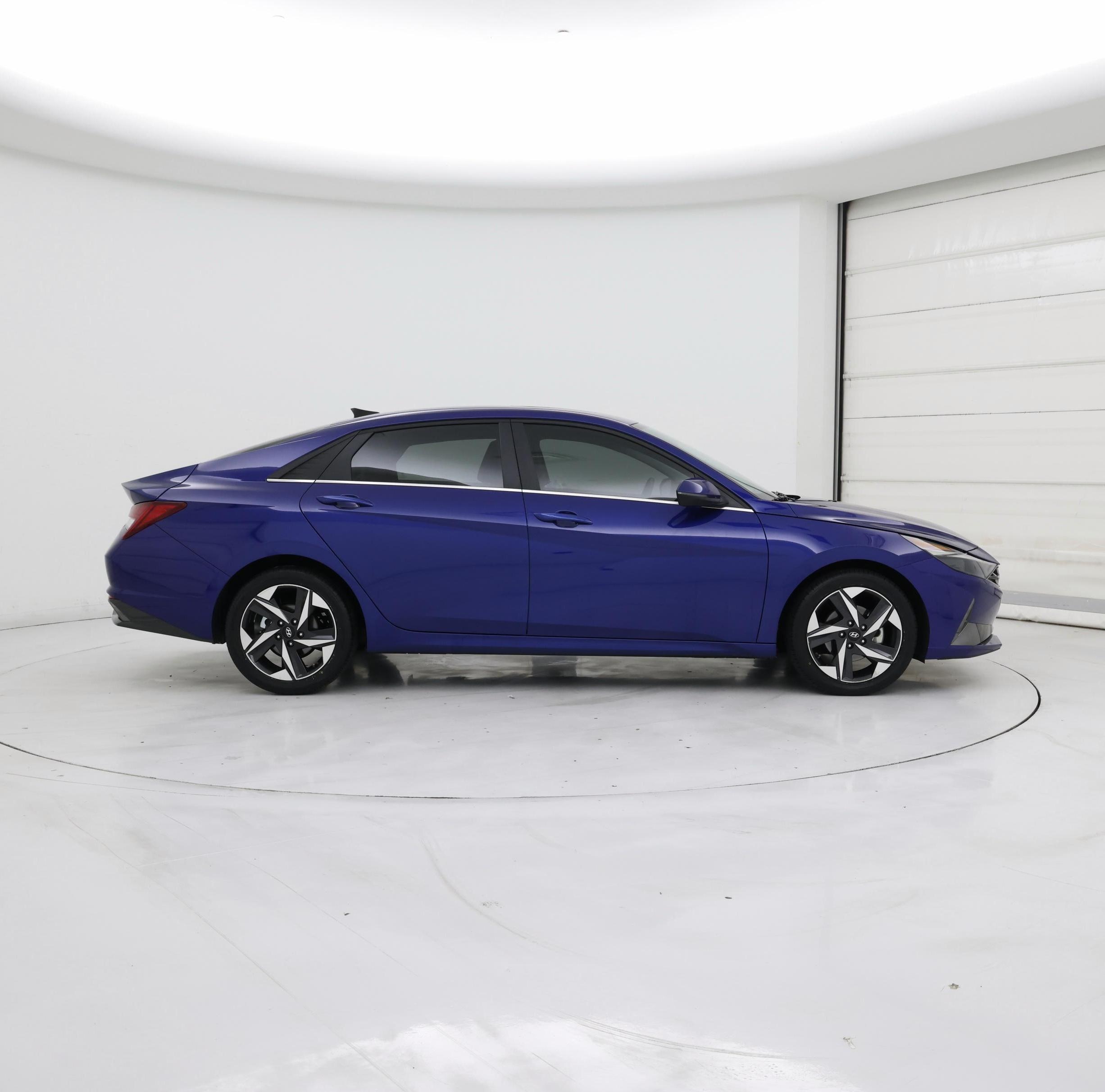 Thumbnail: 2022 Hyundai Elantra - 7