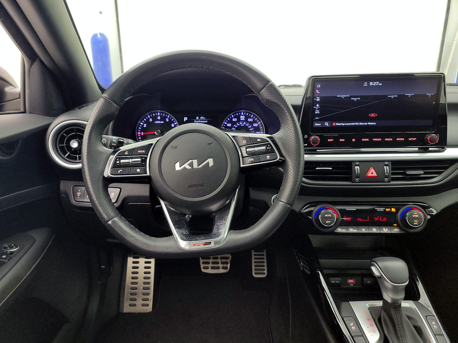 Thumbnail: 2023 Kia Forte - 10