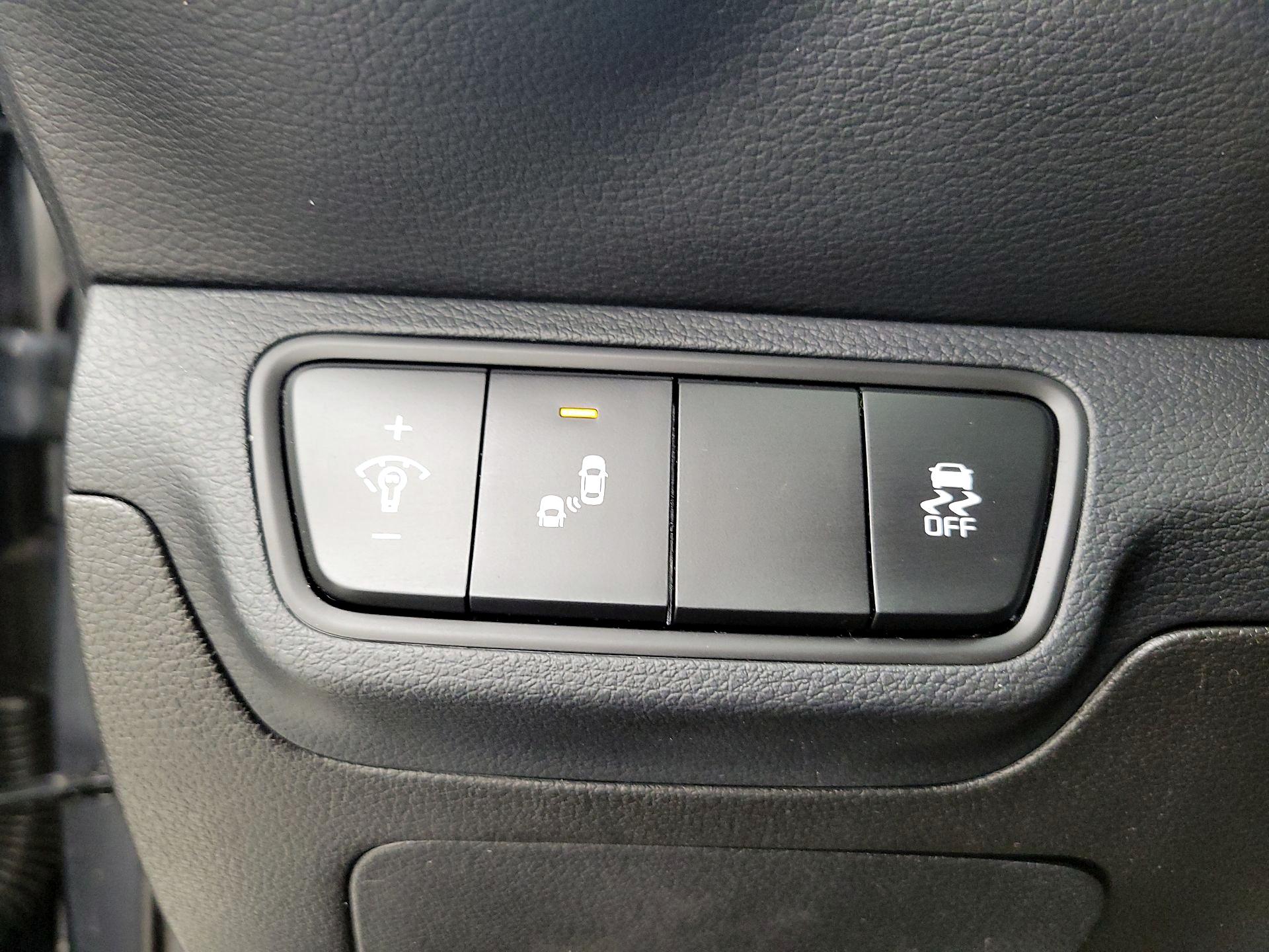 Thumbnail: 2023 Kia Forte - 13