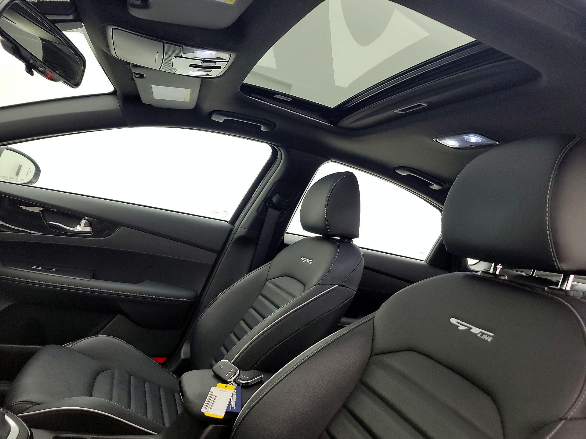 Thumbnail: 2023 Kia Forte - 20