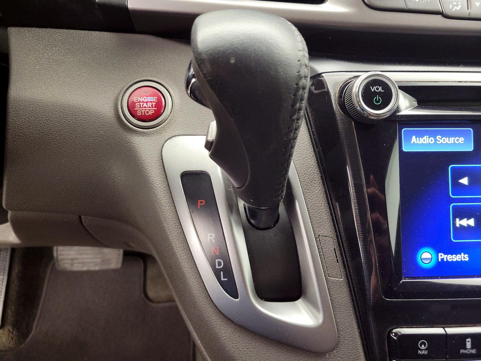 Thumbnail: 2015 Honda Odyssey - 18