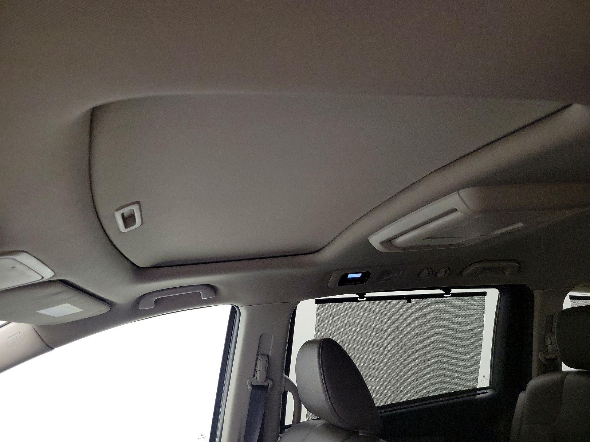 Thumbnail: 2015 Honda Odyssey - 20