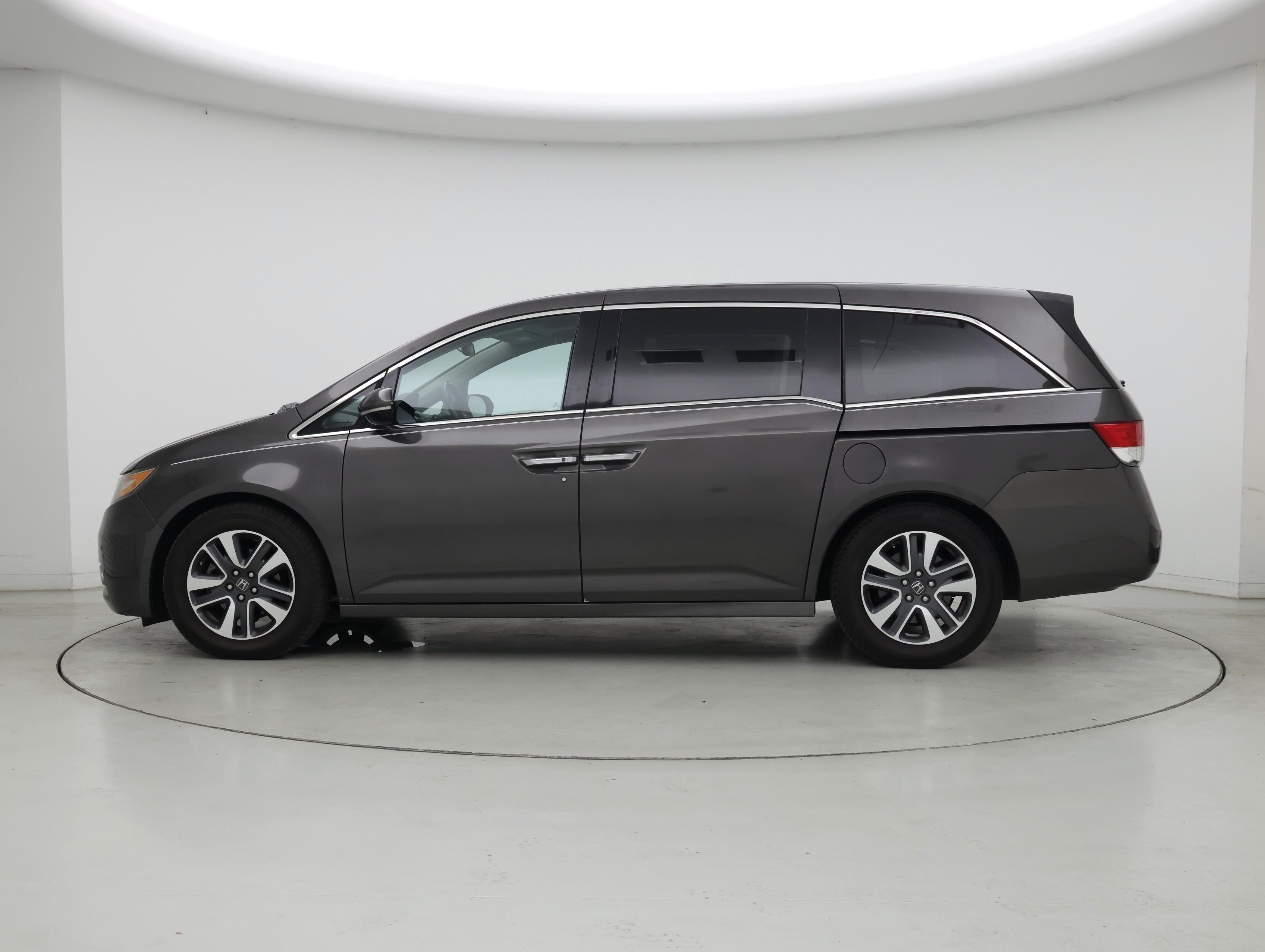 Thumbnail: 2015 Honda Odyssey - 3