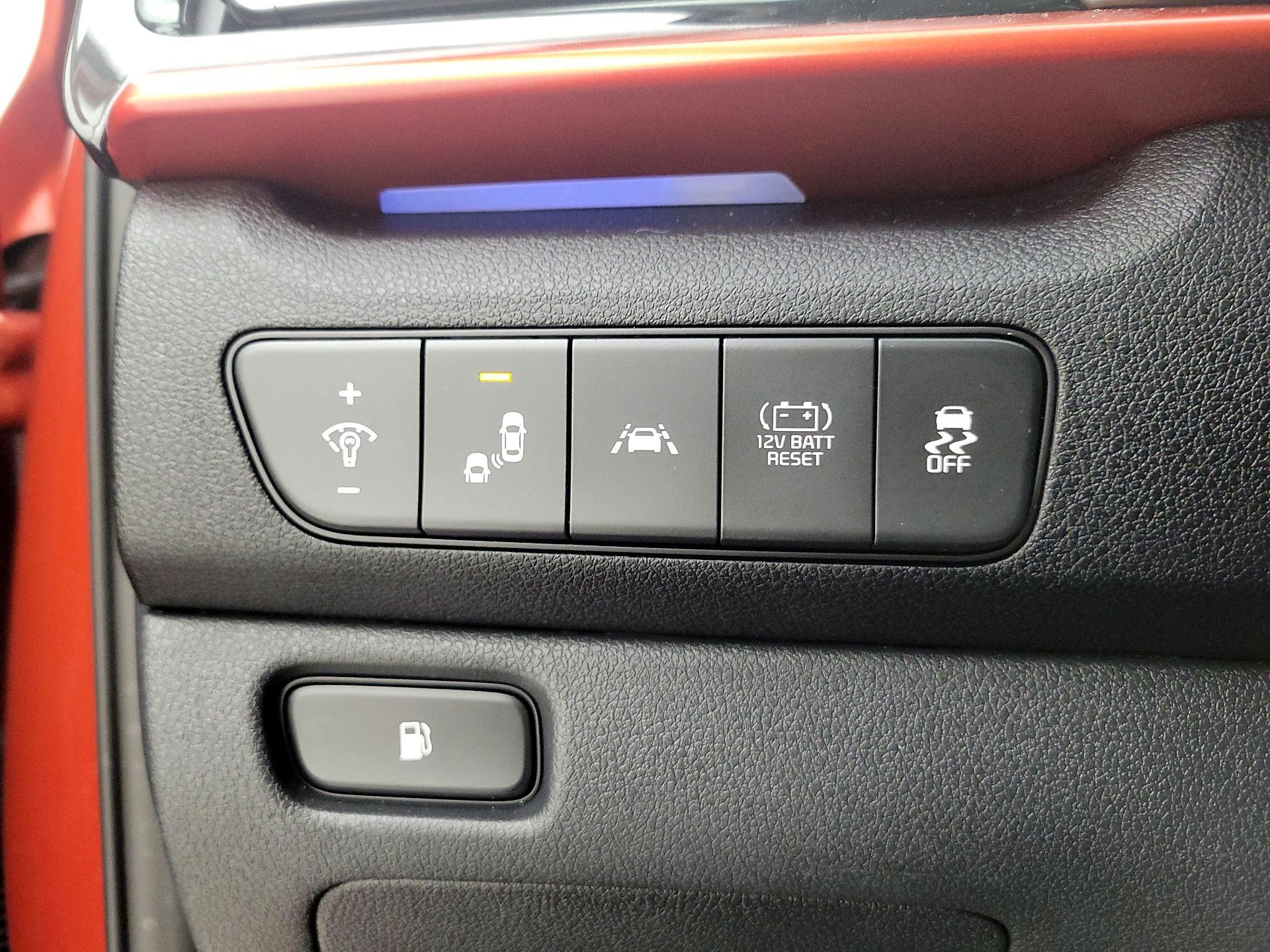 Thumbnail: 2021 Kia Niro - 13