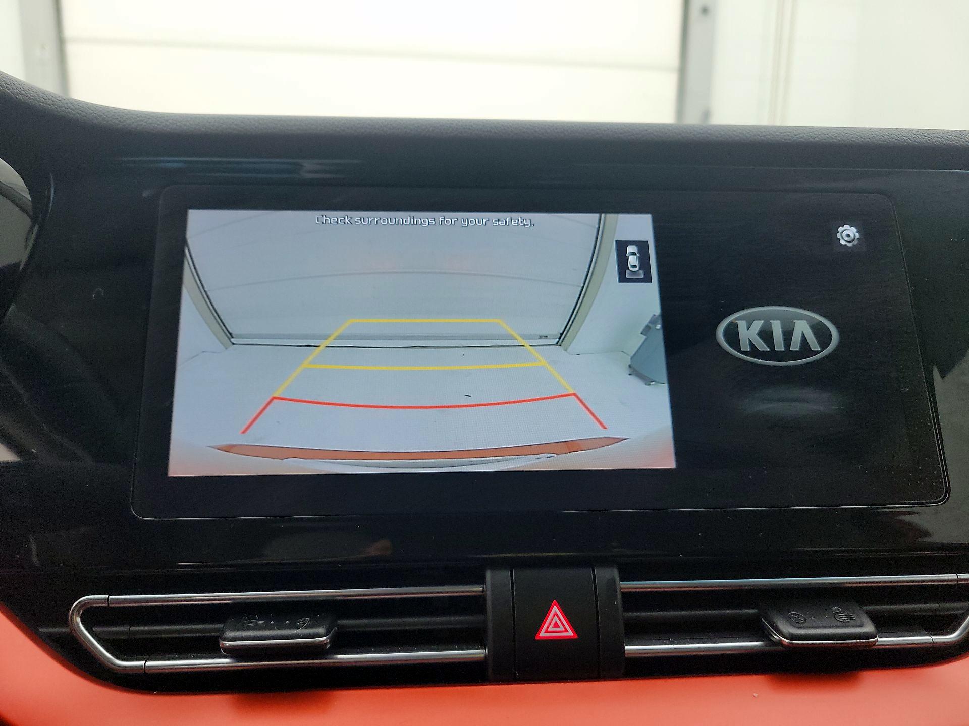 Thumbnail: 2021 Kia Niro - 15