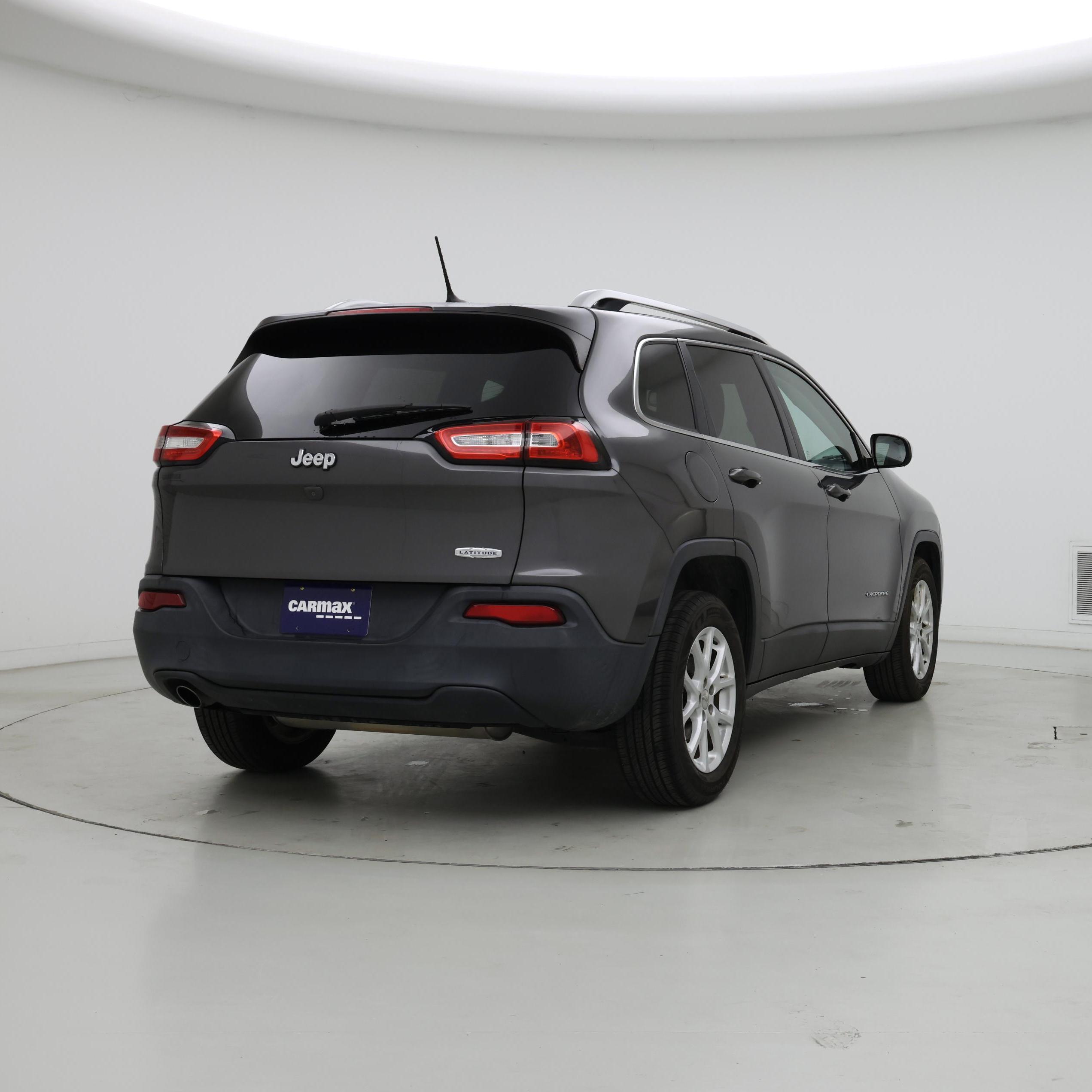 Thumbnail: 2017 Jeep Cherokee - 8