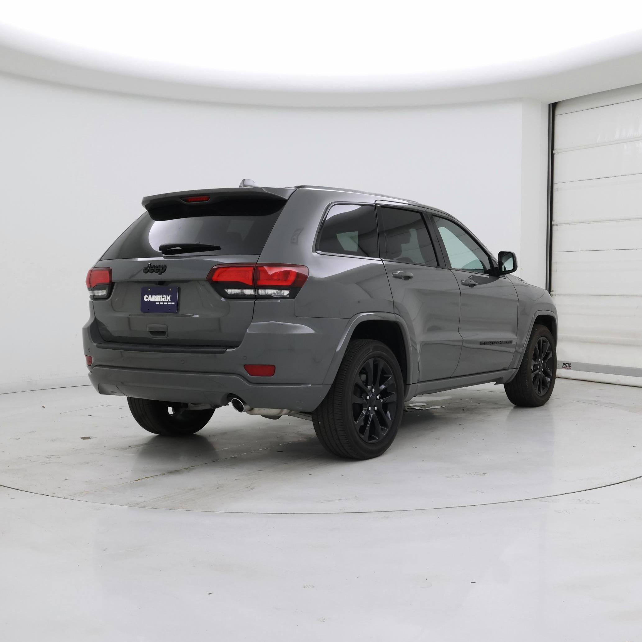 Thumbnail: 2022 Jeep Grand Cherokee - 8