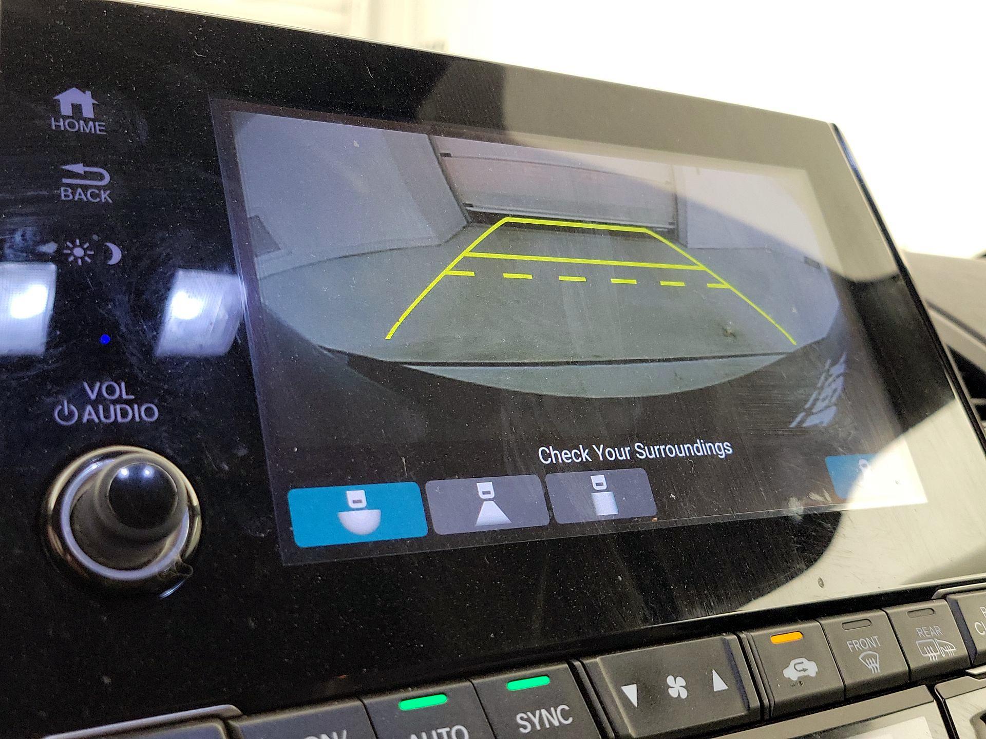 Thumbnail: 2019 Honda Odyssey - 14