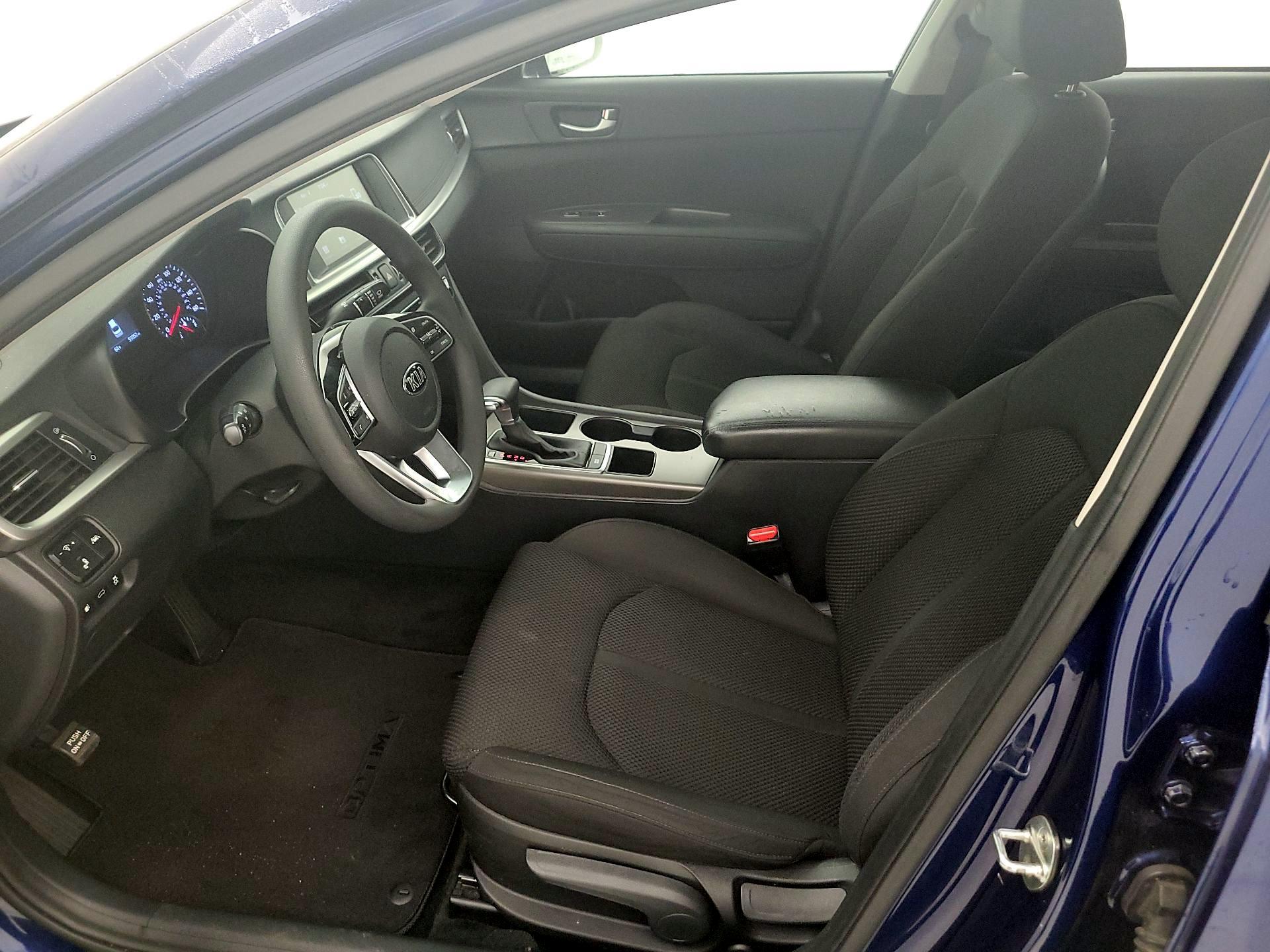 Thumbnail: 2020 Kia Optima - 11