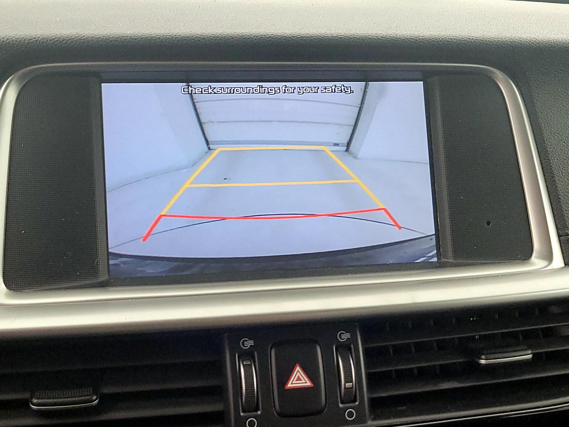 Thumbnail: 2020 Kia Optima - 14