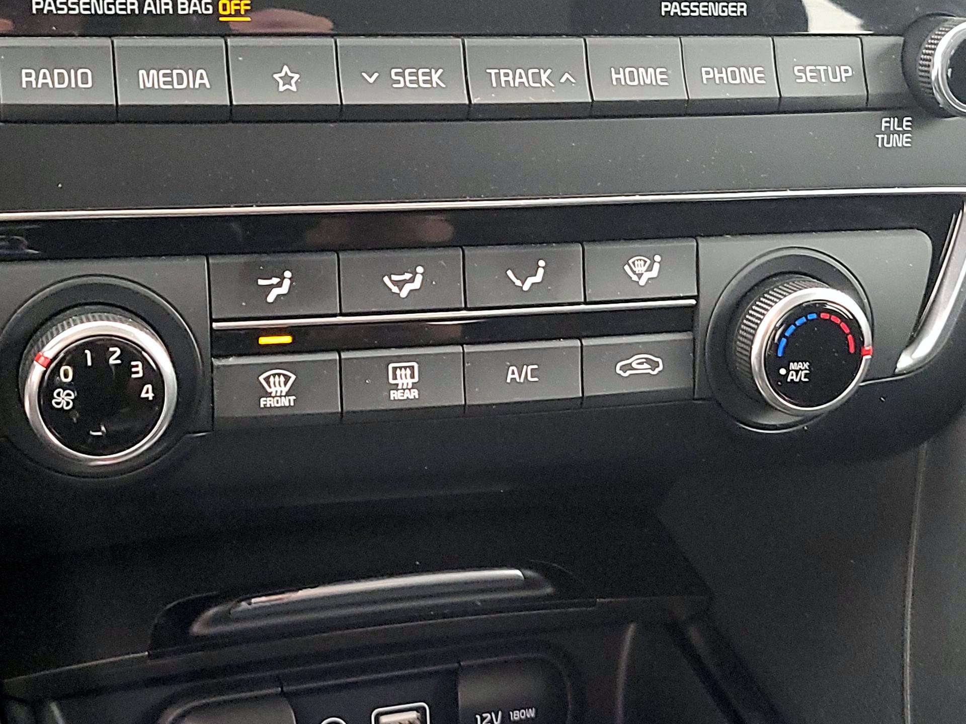 Thumbnail: 2020 Kia Optima - 16