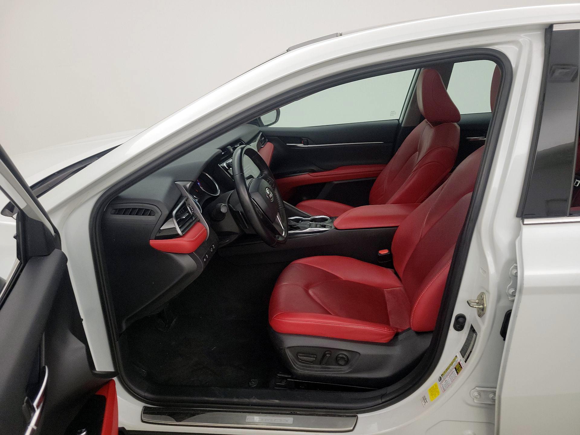 Thumbnail: 2020 Toyota Camry - 11