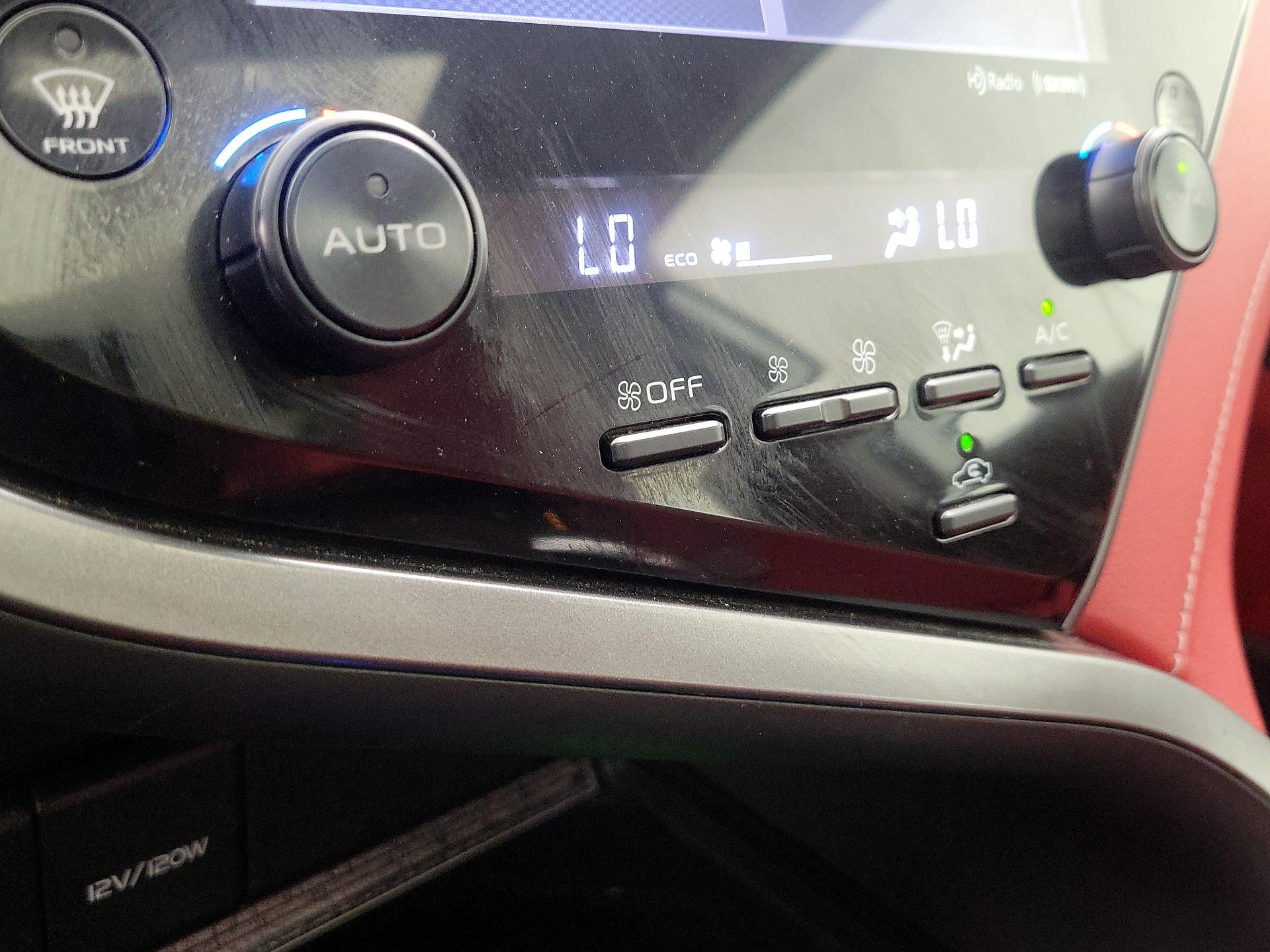 Thumbnail: 2020 Toyota Camry - 16