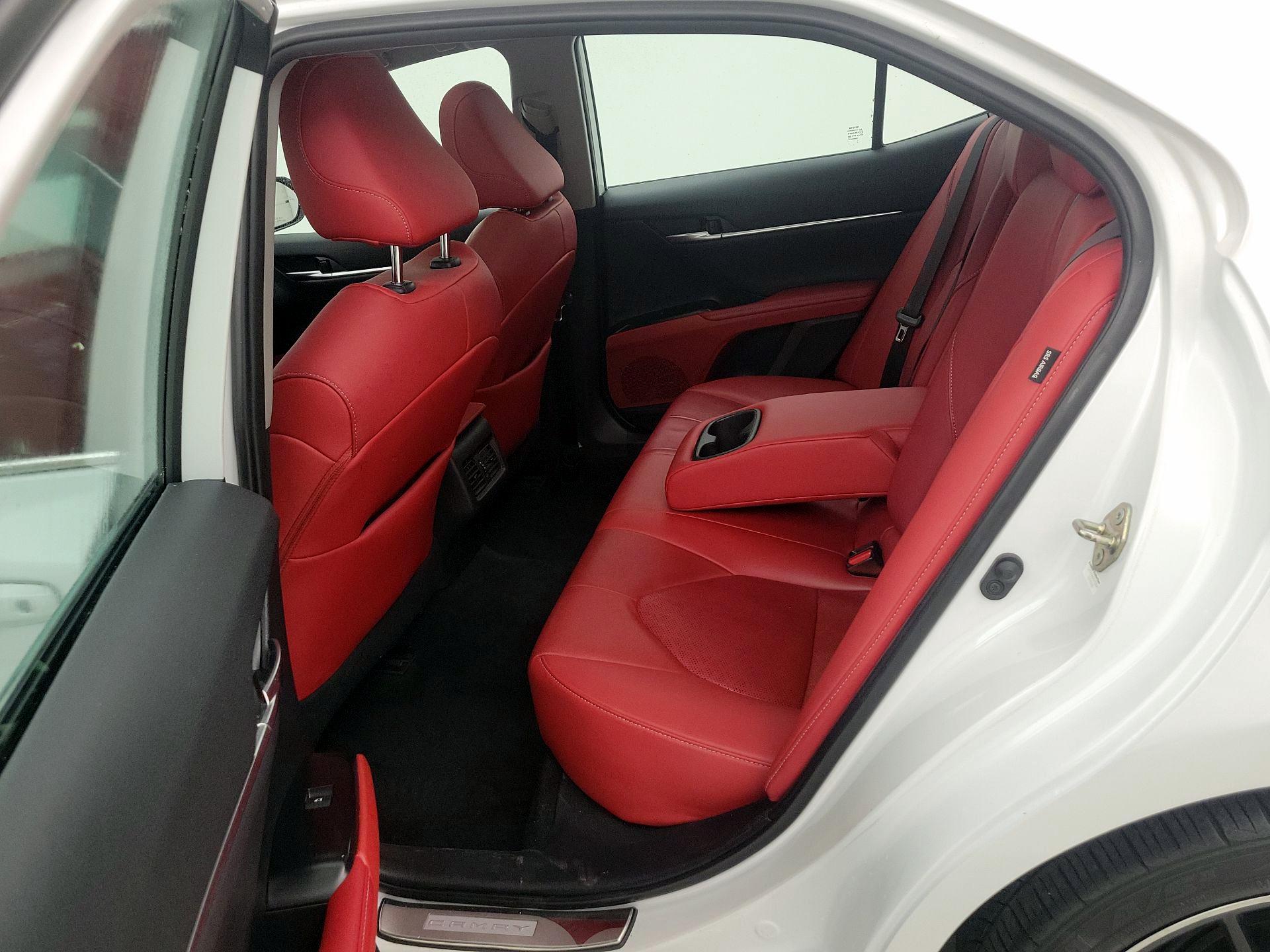 Thumbnail: 2020 Toyota Camry - 20