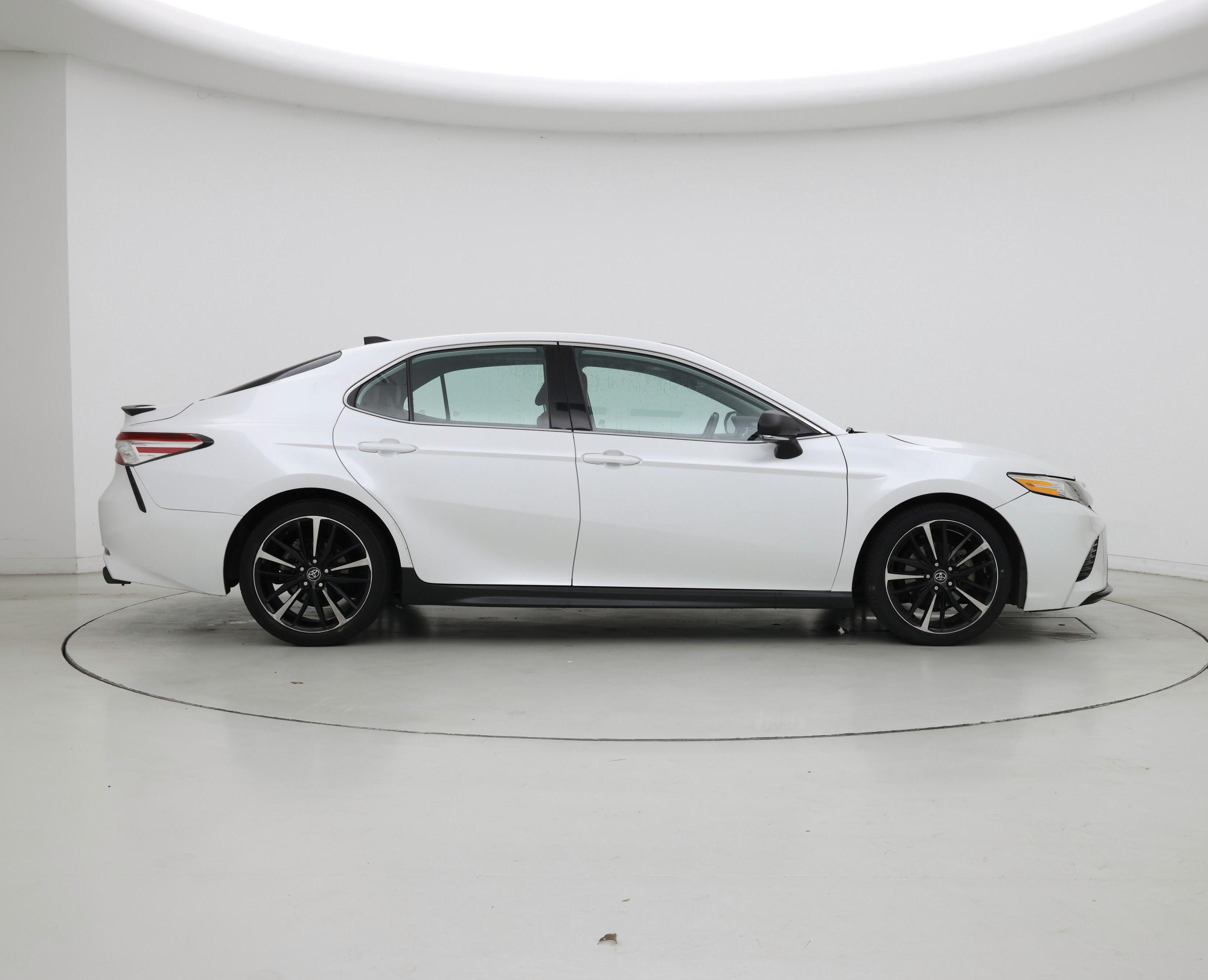 Thumbnail: 2020 Toyota Camry - 7