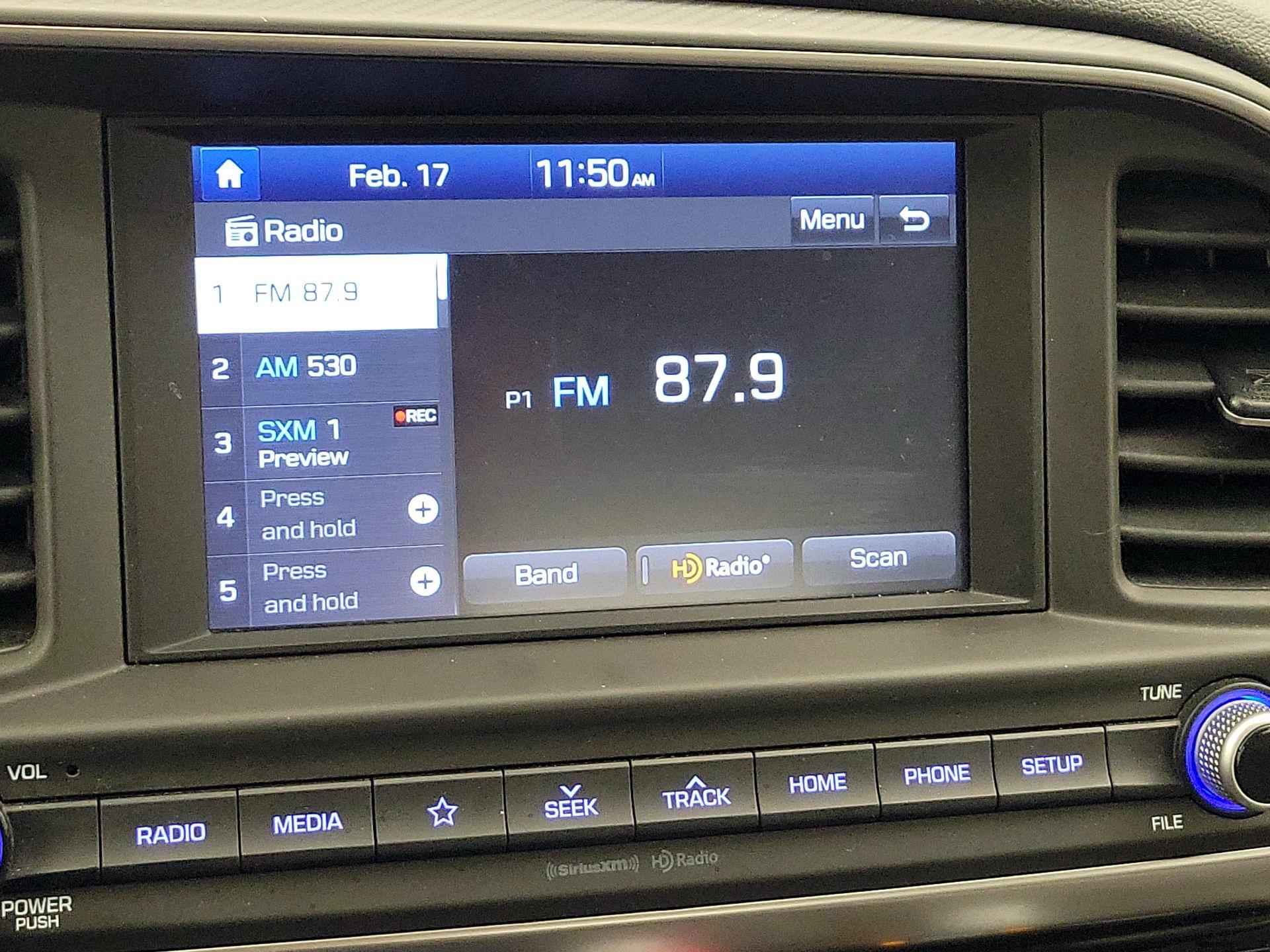 Thumbnail: 2020 Hyundai Elantra - 15