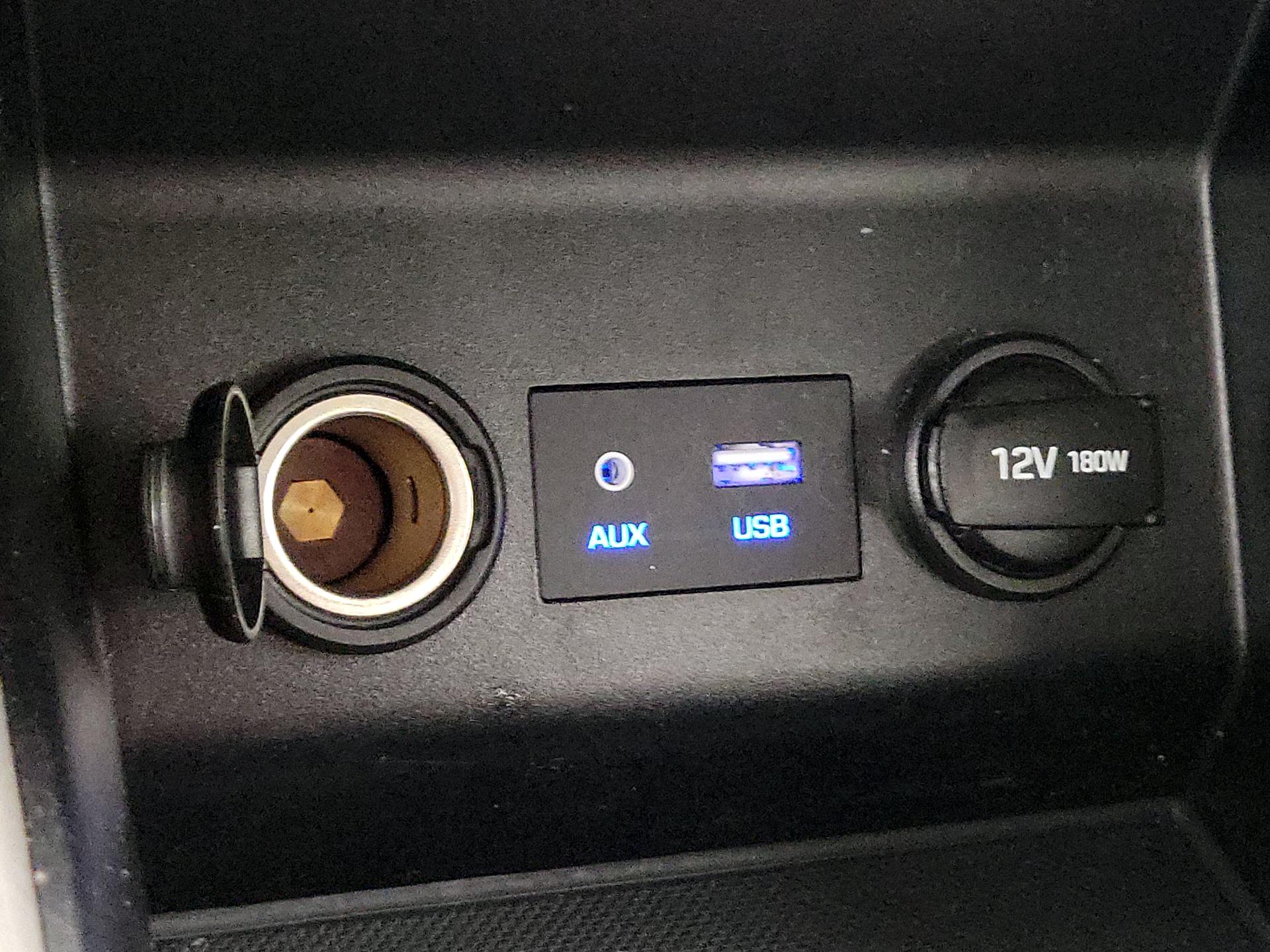 Thumbnail: 2020 Hyundai Elantra - 18