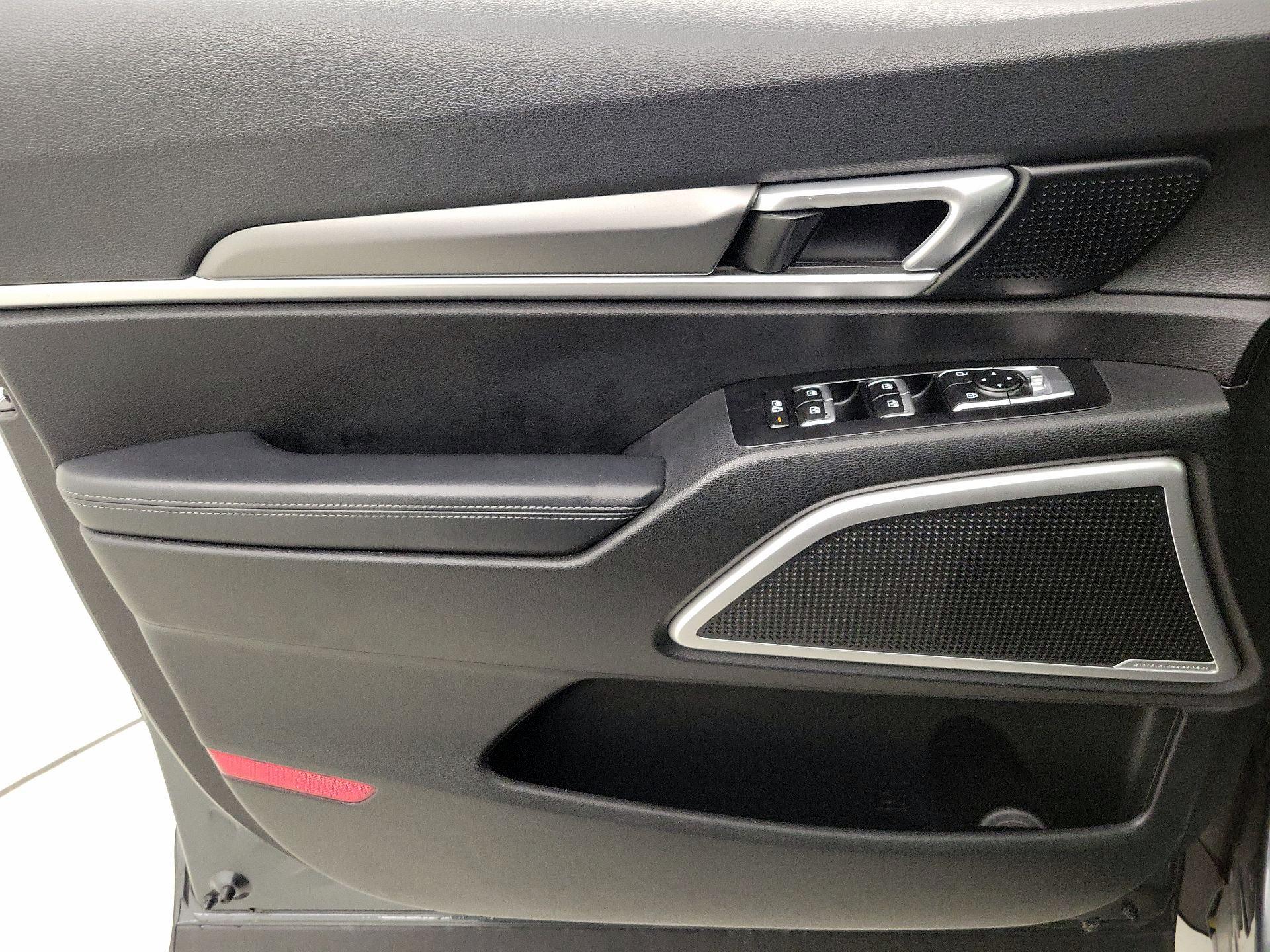 Thumbnail: 2020 Kia Telluride - 12