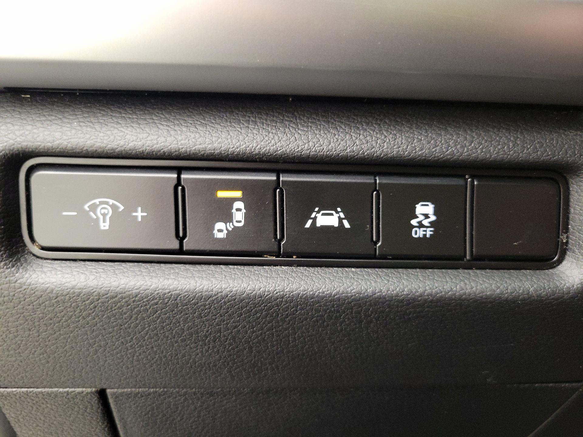 Thumbnail: 2020 Kia Telluride - 13