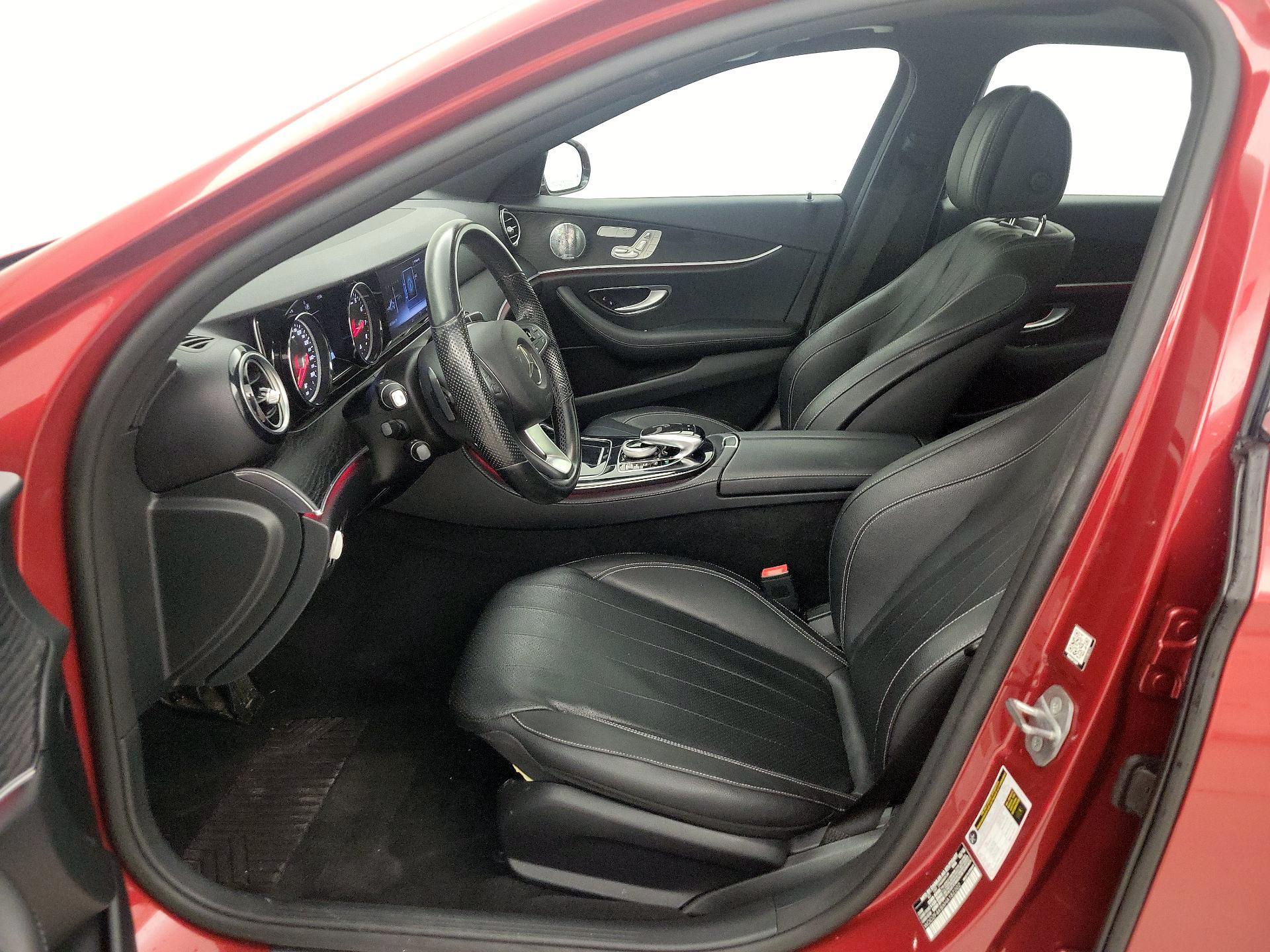 Thumbnail: 2017 Mercedes-Benz E-Class - 11