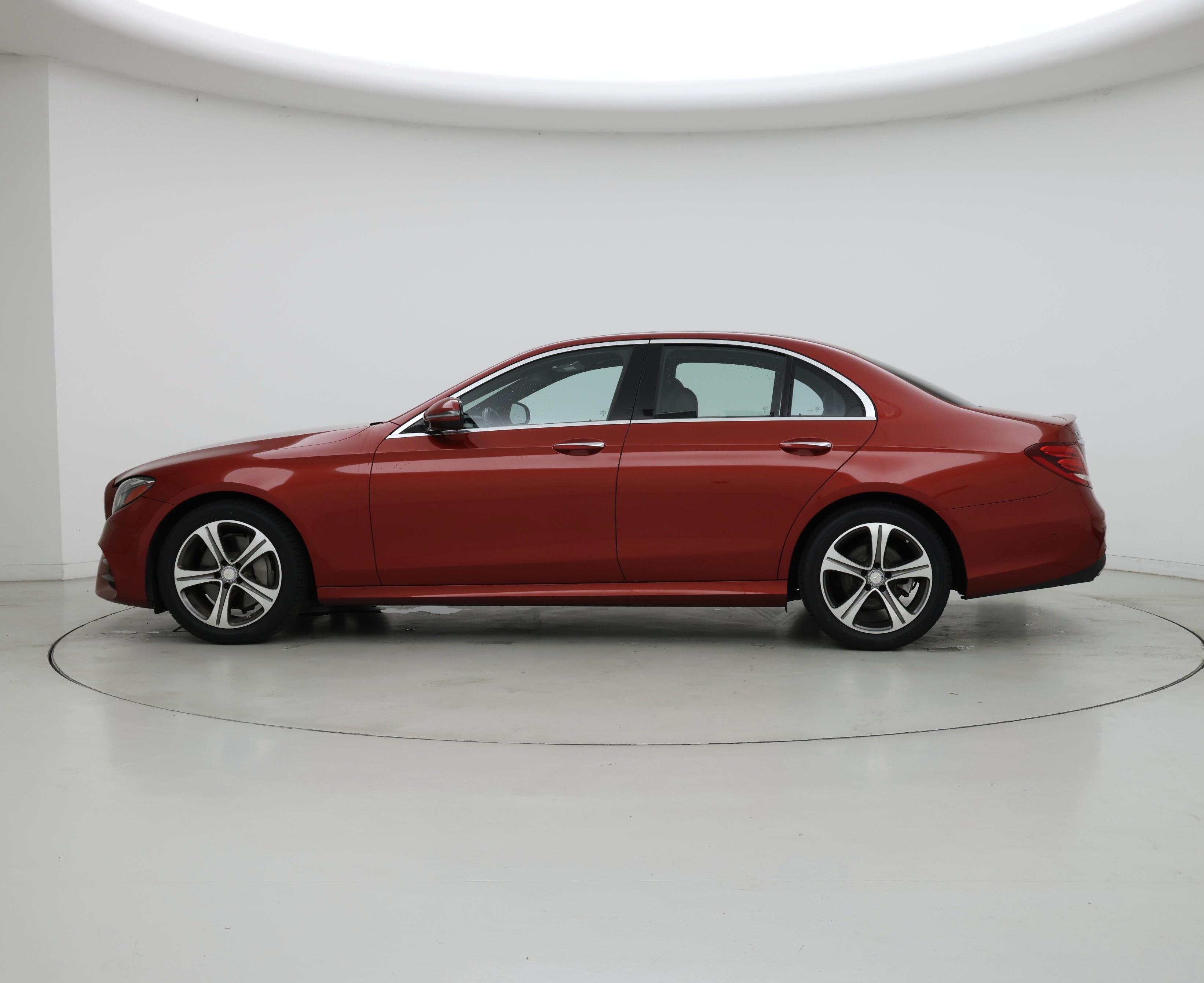 Thumbnail: 2017 Mercedes-Benz E-Class - 3