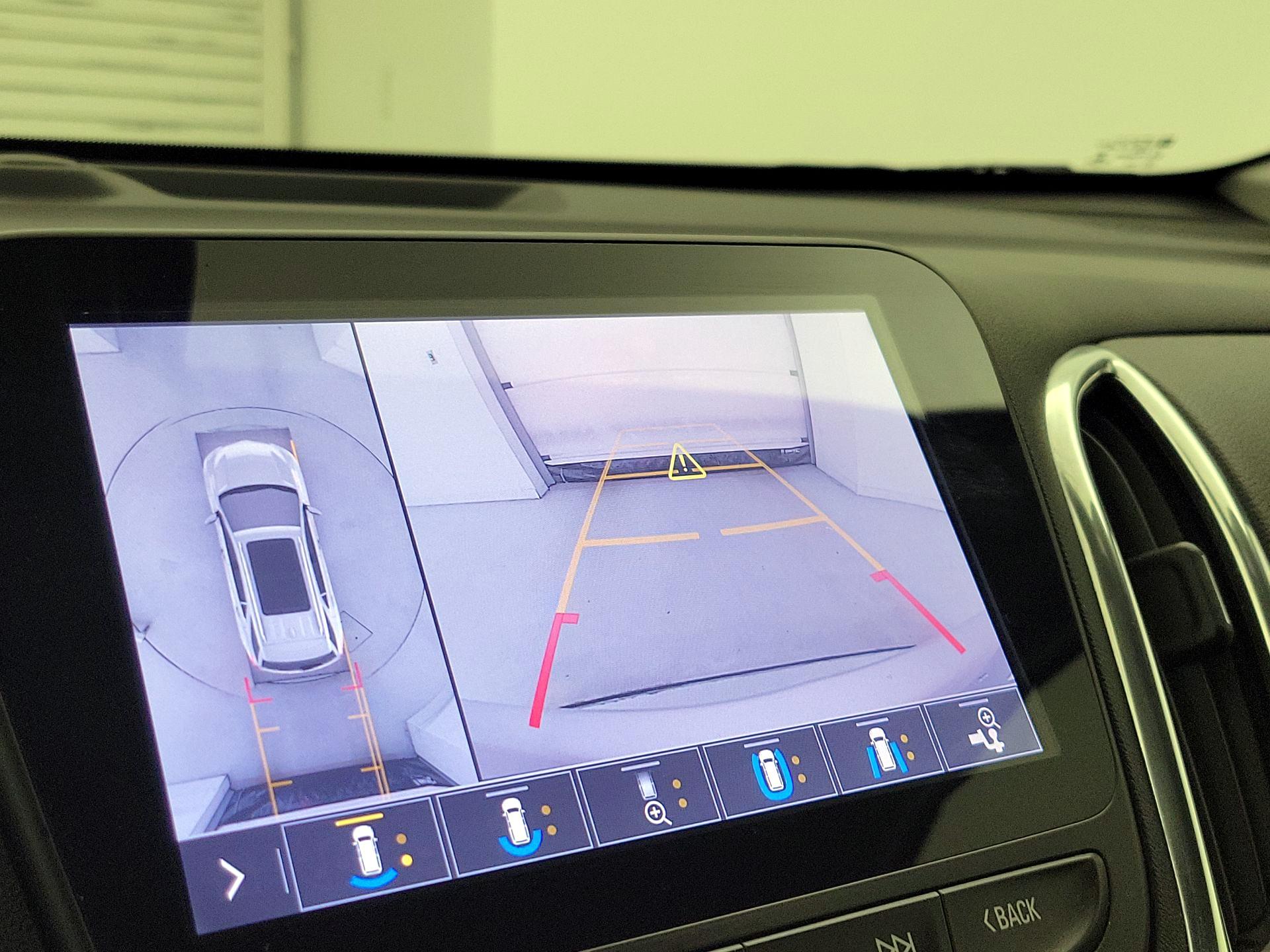 Thumbnail: 2020 Chevrolet Equinox - 14