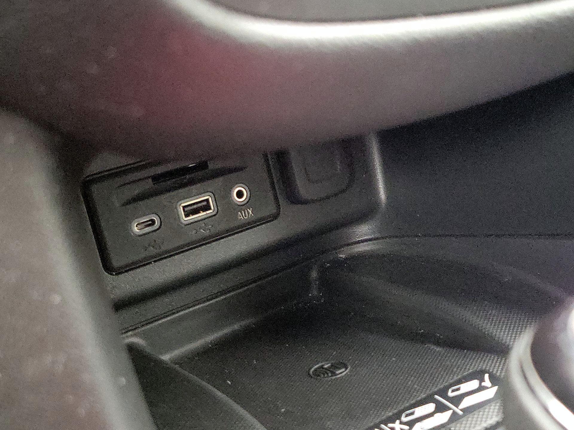 Thumbnail: 2020 Chevrolet Equinox - 18