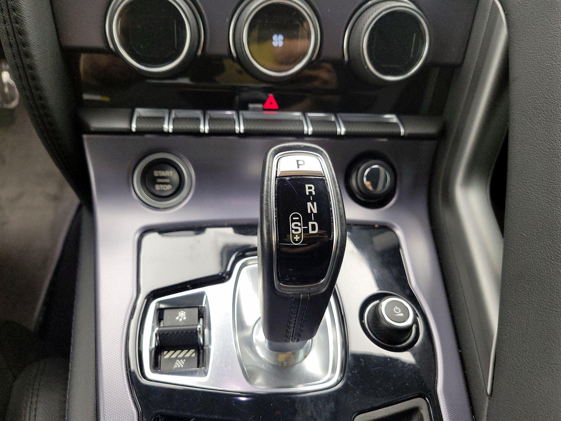 Thumbnail: 2020 Jaguar F-Type - 17