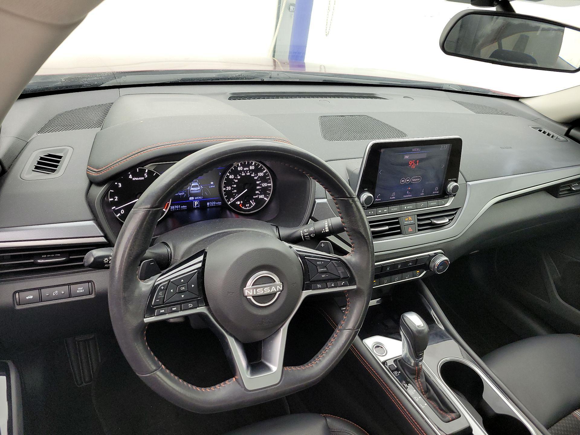 Thumbnail: 2023 Nissan Altima - 9