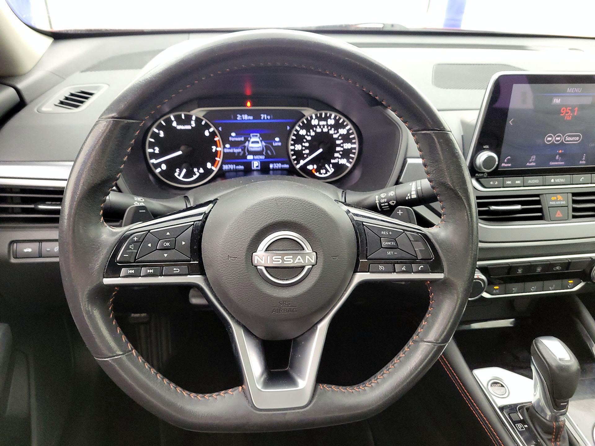 Thumbnail: 2023 Nissan Altima - 10