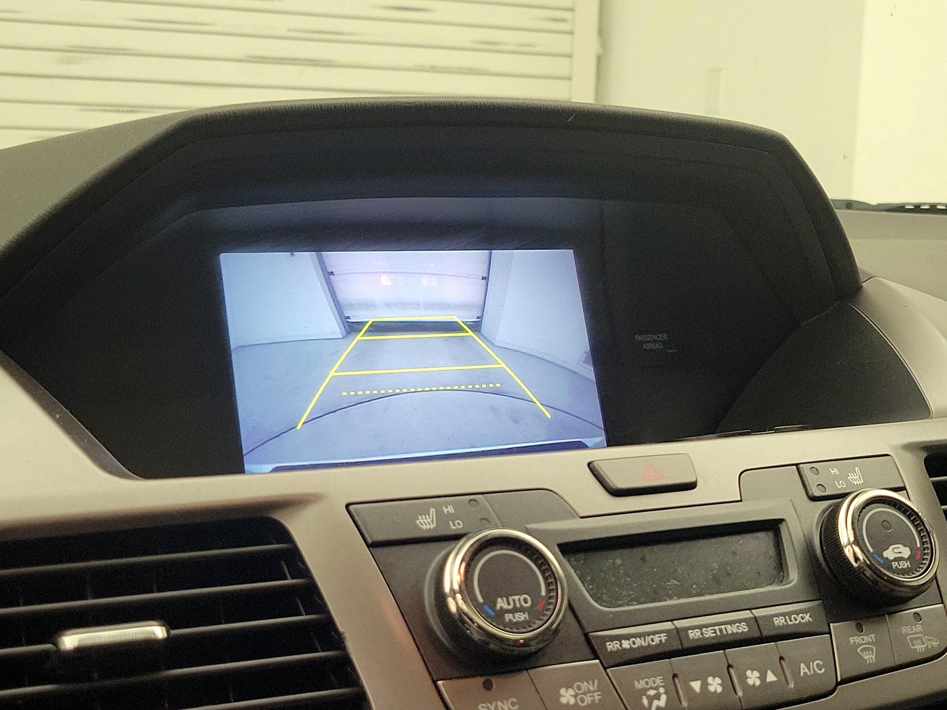 Thumbnail: 2016 Honda Odyssey - 14