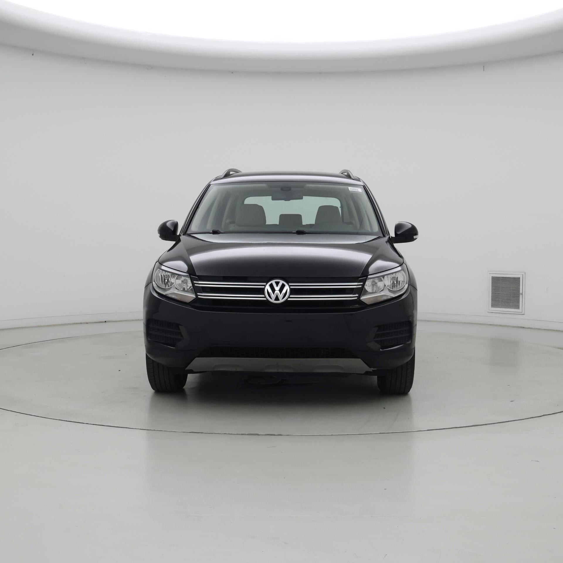 Thumbnail: 2017 Volkswagen Tiguan - 5