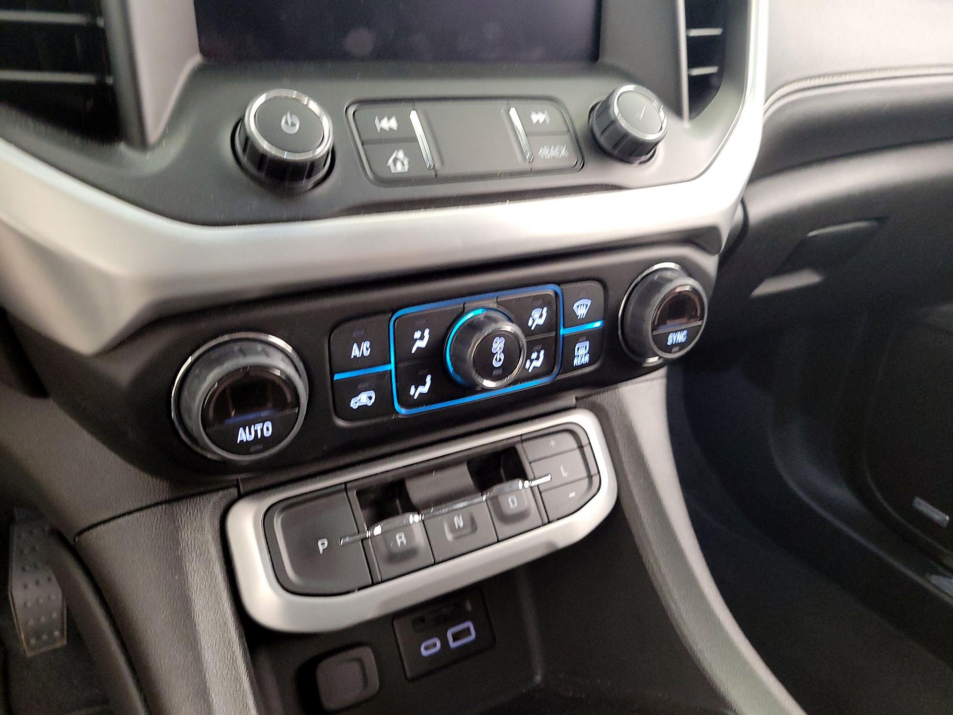 Thumbnail: 2023 GMC Acadia - 17