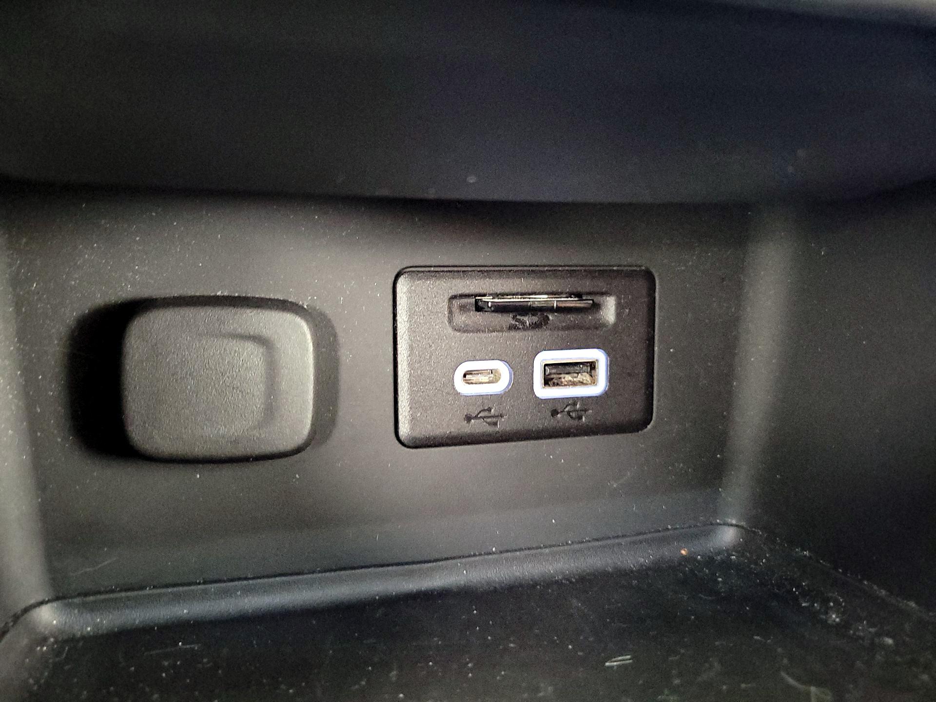 Thumbnail: 2023 GMC Acadia - 19