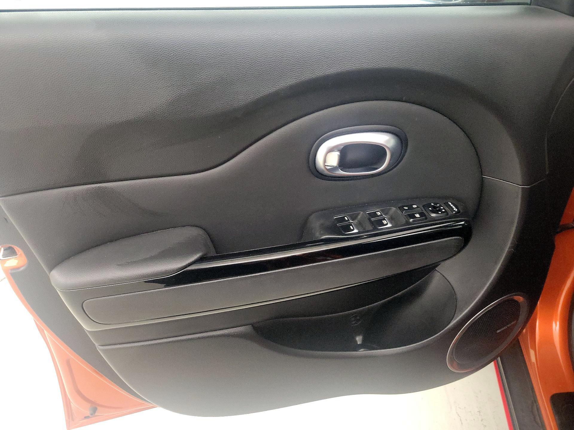 Thumbnail: 2018 Kia Soul - 12